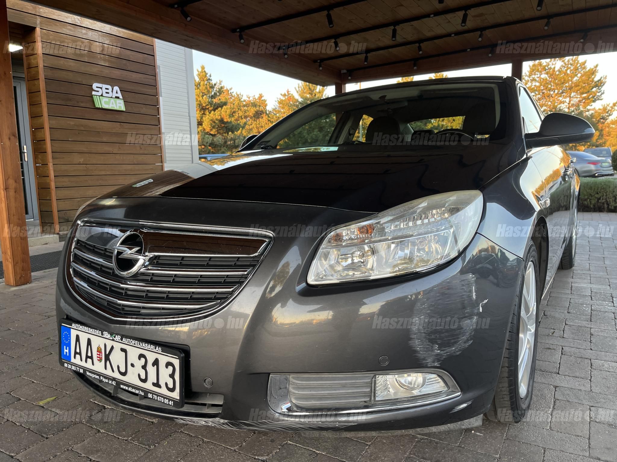 OPEL INSIGNIA 2011/1 - 1