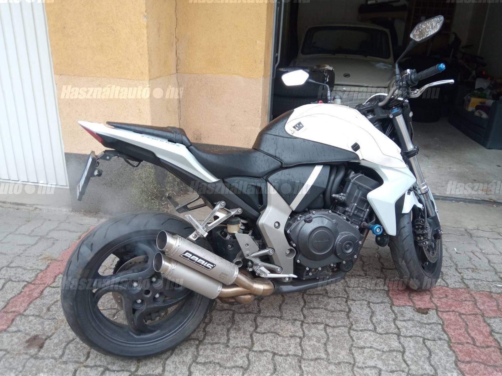 HONDA CB 1000 R 2010 - 1