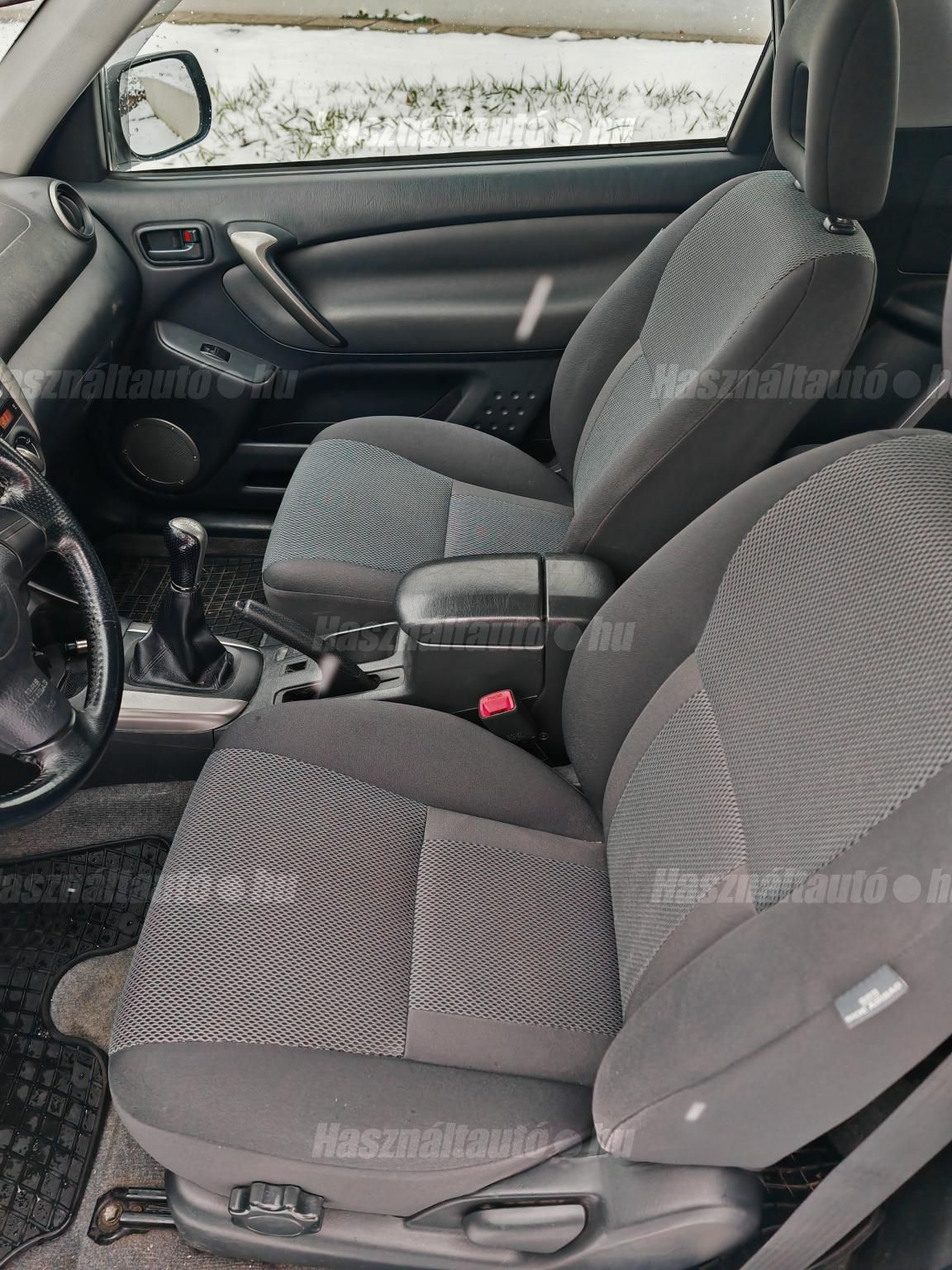 TOYOTA RAV 4 2008/10 - 1