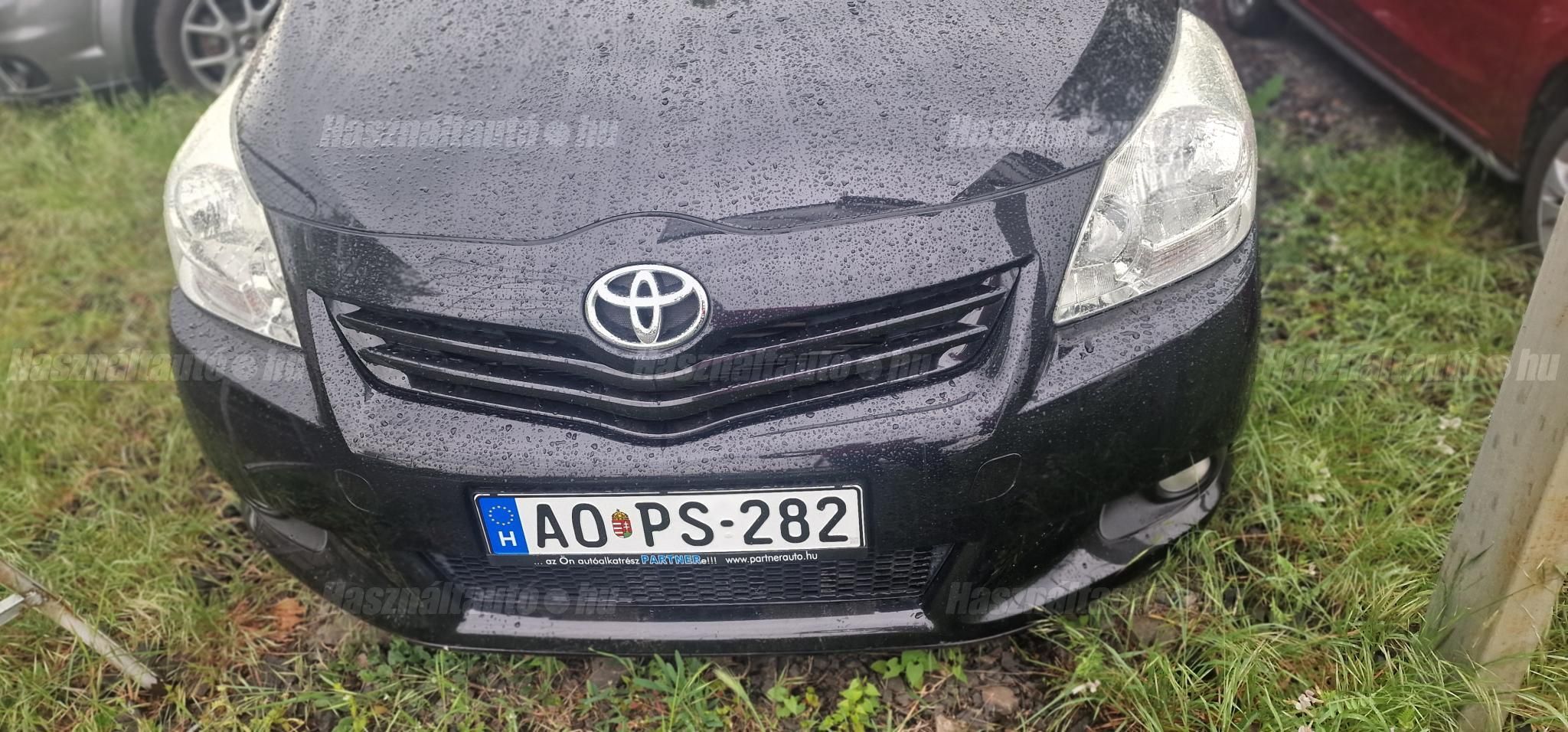 TOYOTA VERSO 2010/4 - 1
