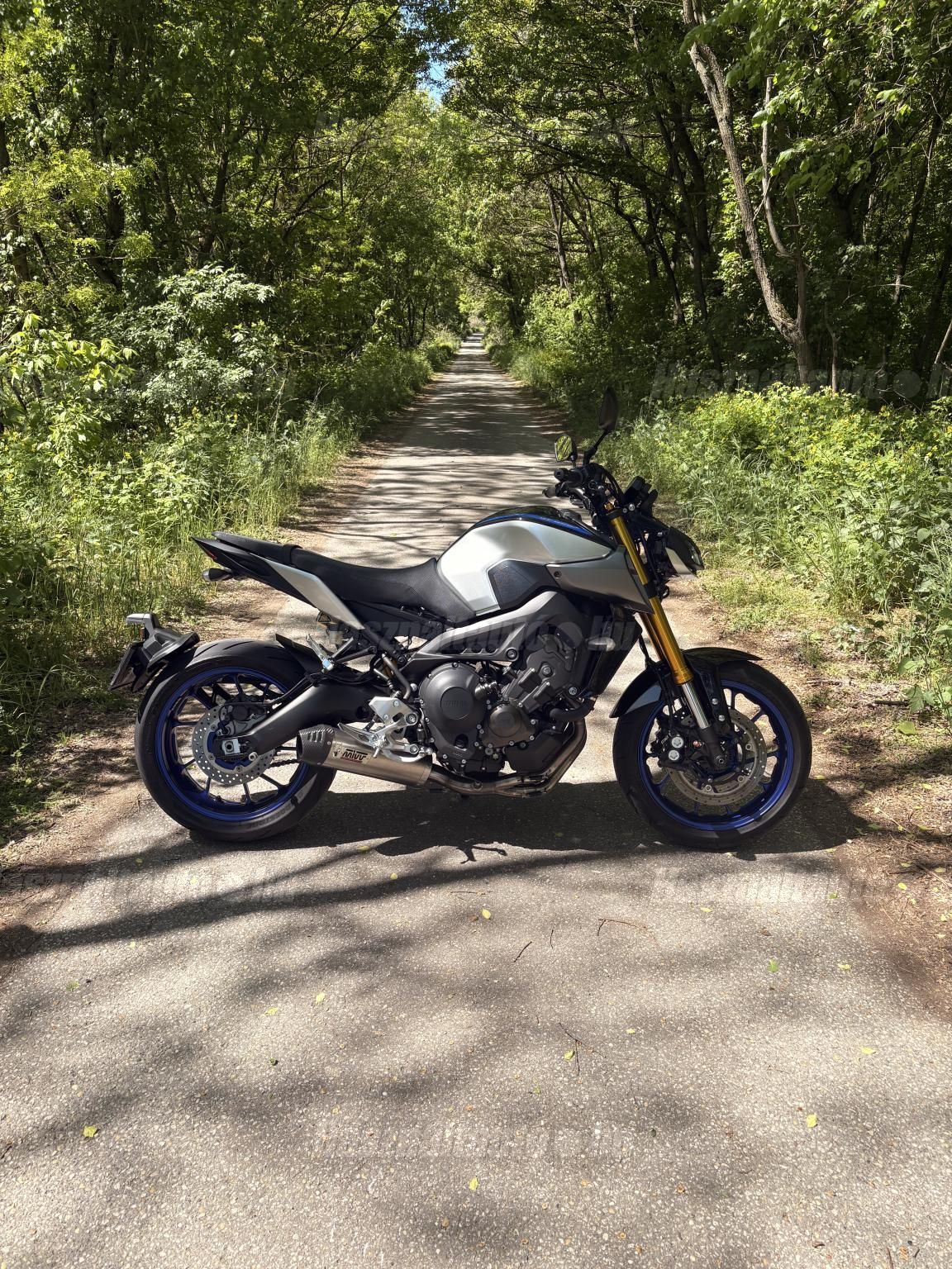 YAMAHA MT-09 2021/3 - 1