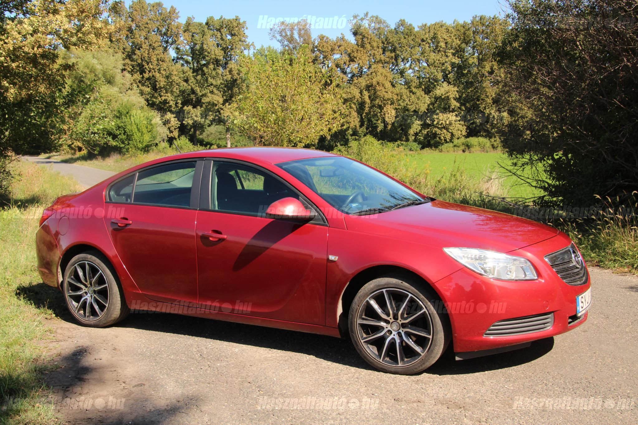 OPEL INSIGNIA 2009/3 - 1