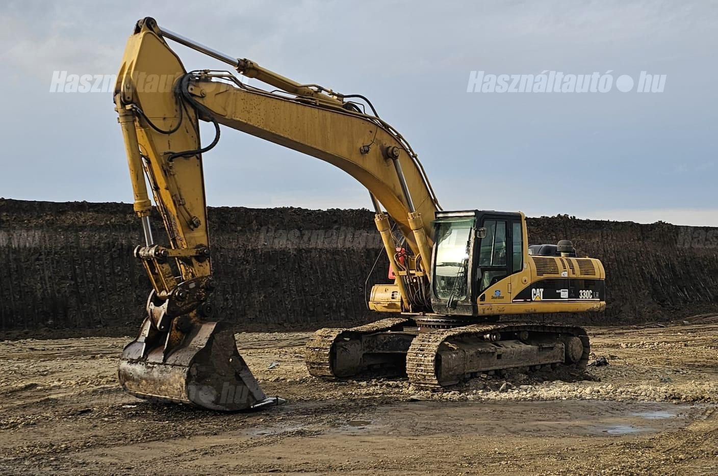 CATERPILLAR 2005 - 1