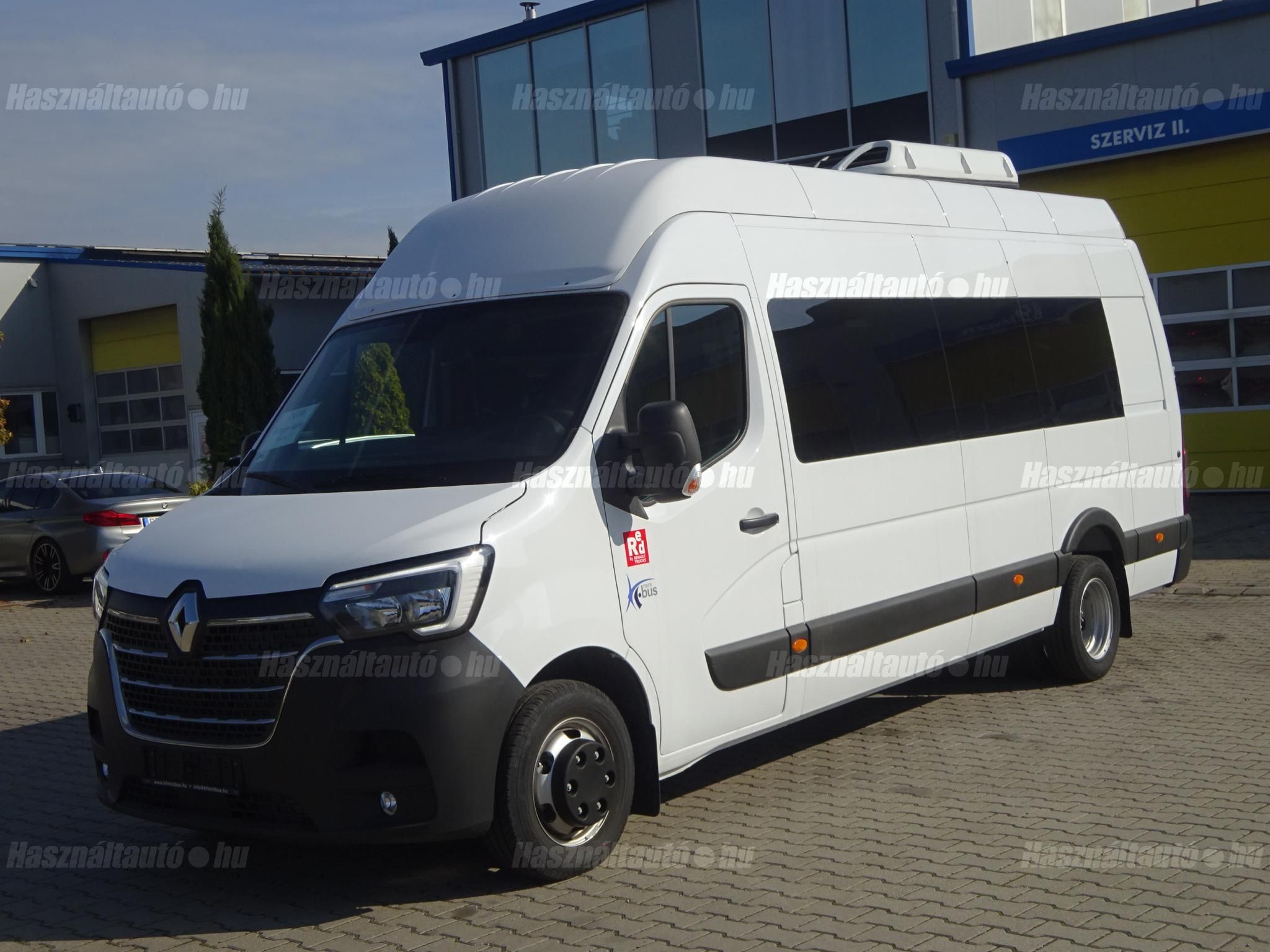 RENAULT 2023/8 - 1