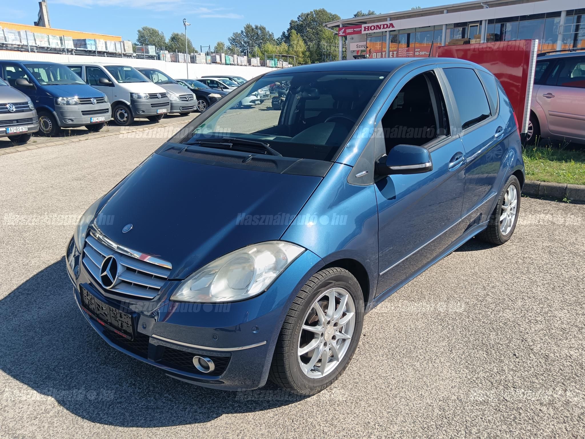 MERCEDES-BENZ A 200 2008/9 - 1