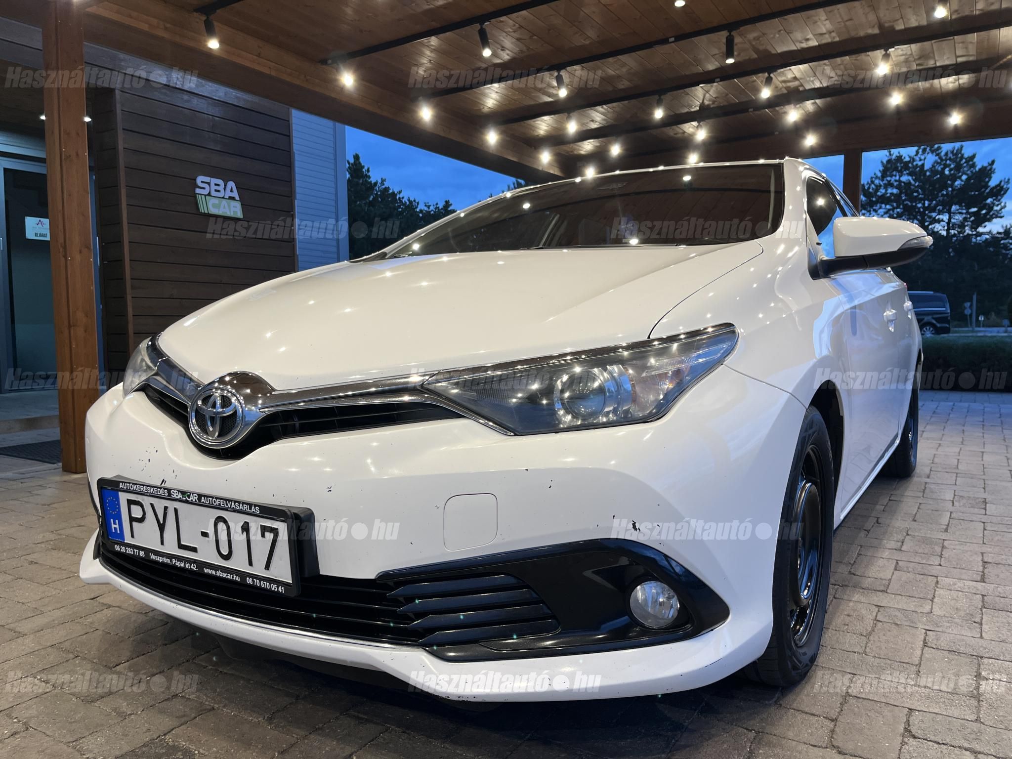 TOYOTA AURIS 2018/6 - 1