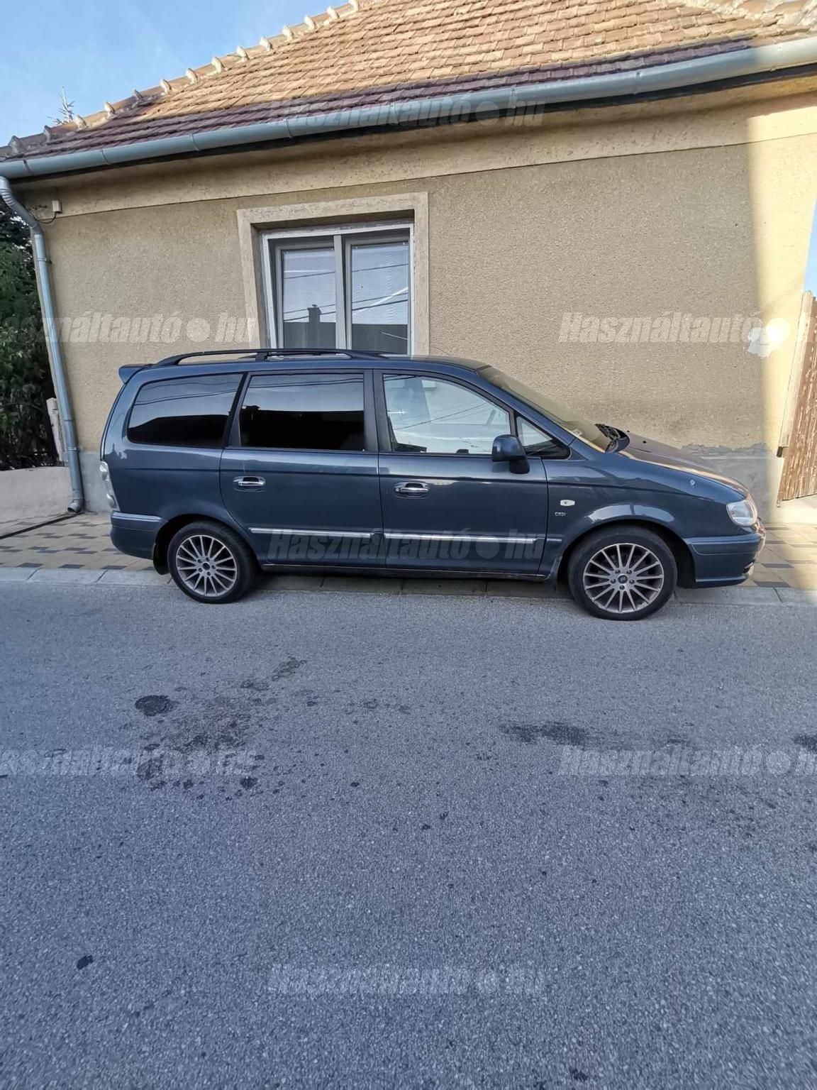 HYUNDAI TRAJET 2007/3 - 1