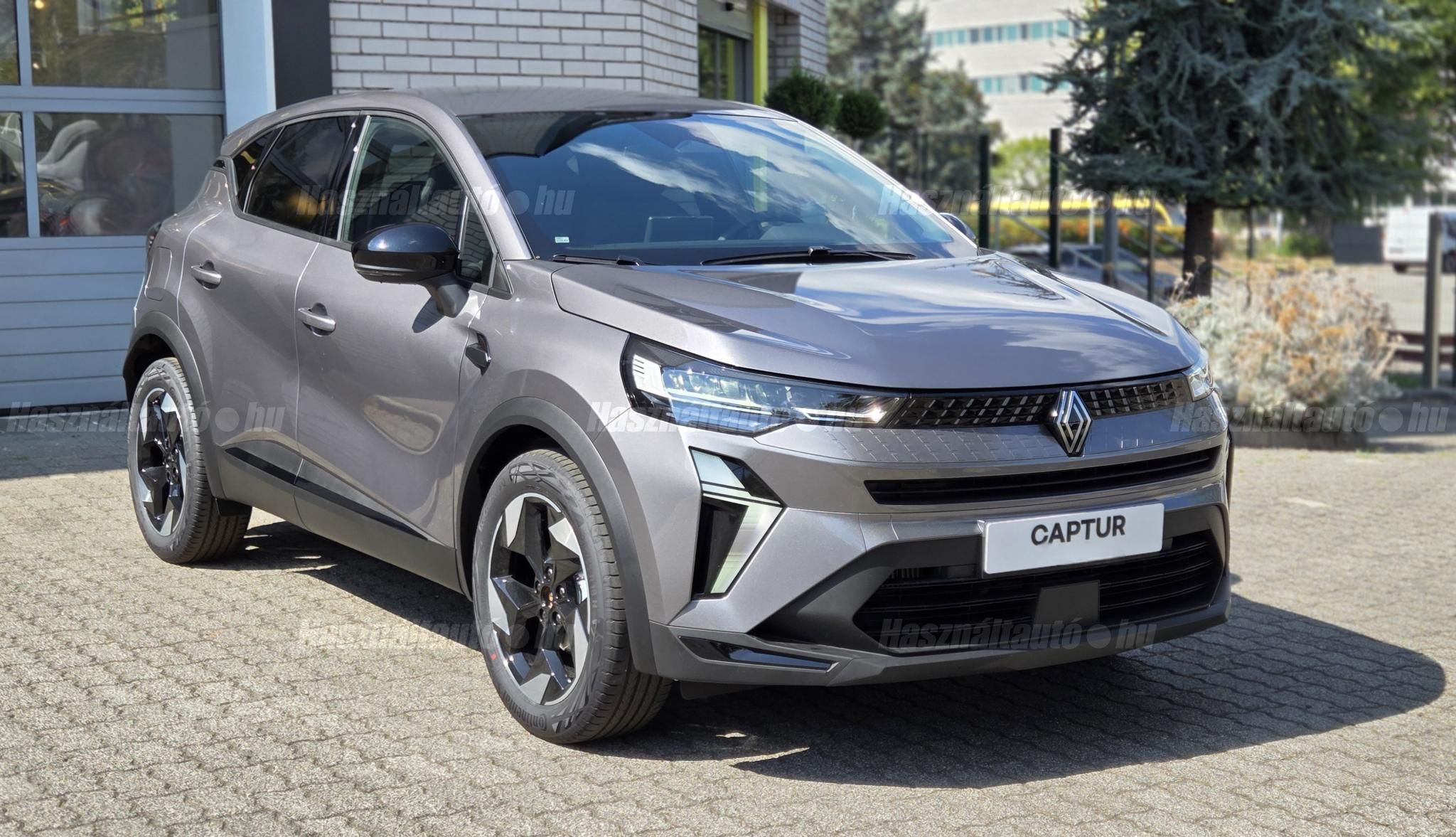 RENAULT CAPTUR 2025 - 1