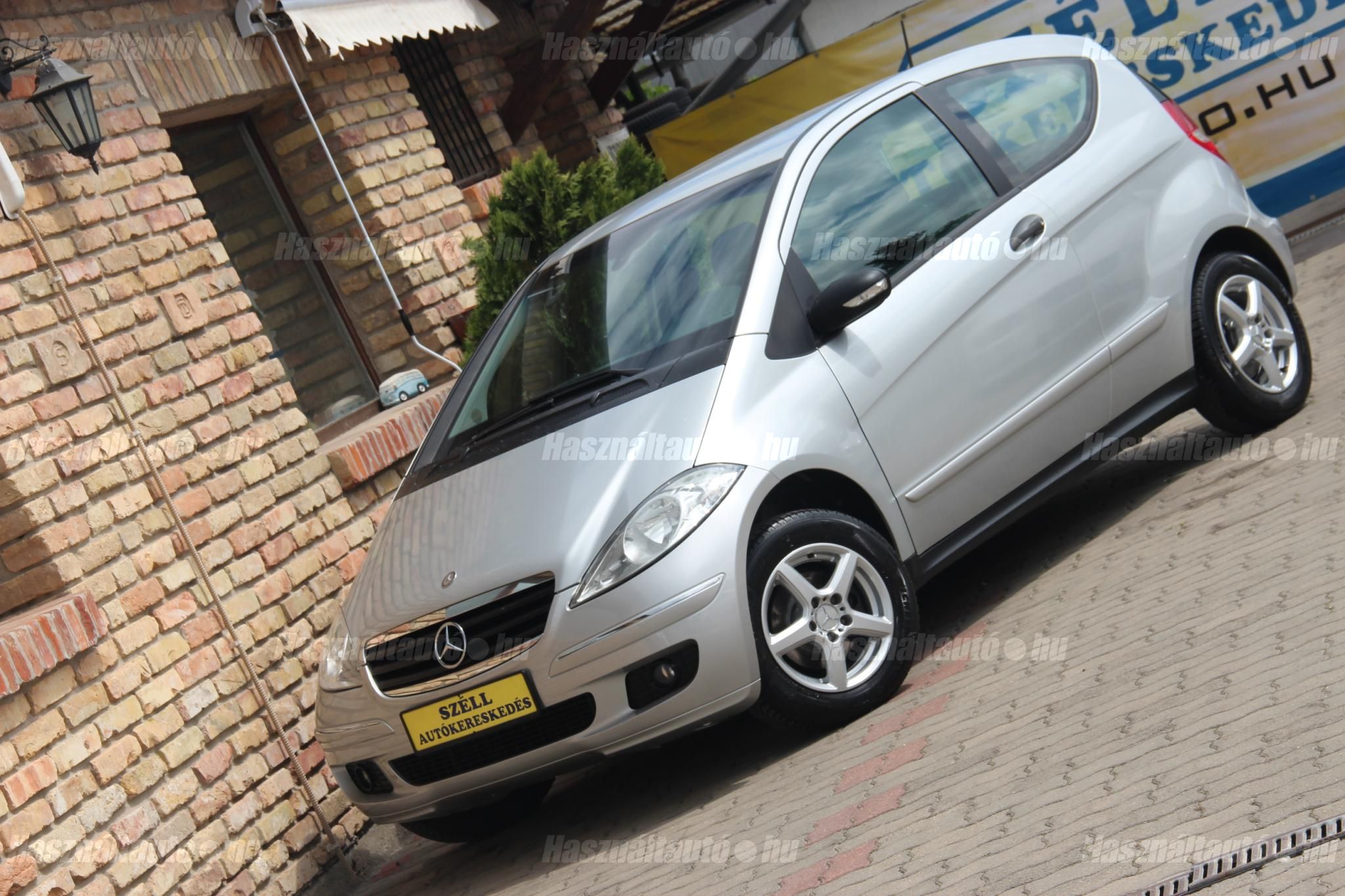 MERCEDES-BENZ A 150 2008/3 - 1