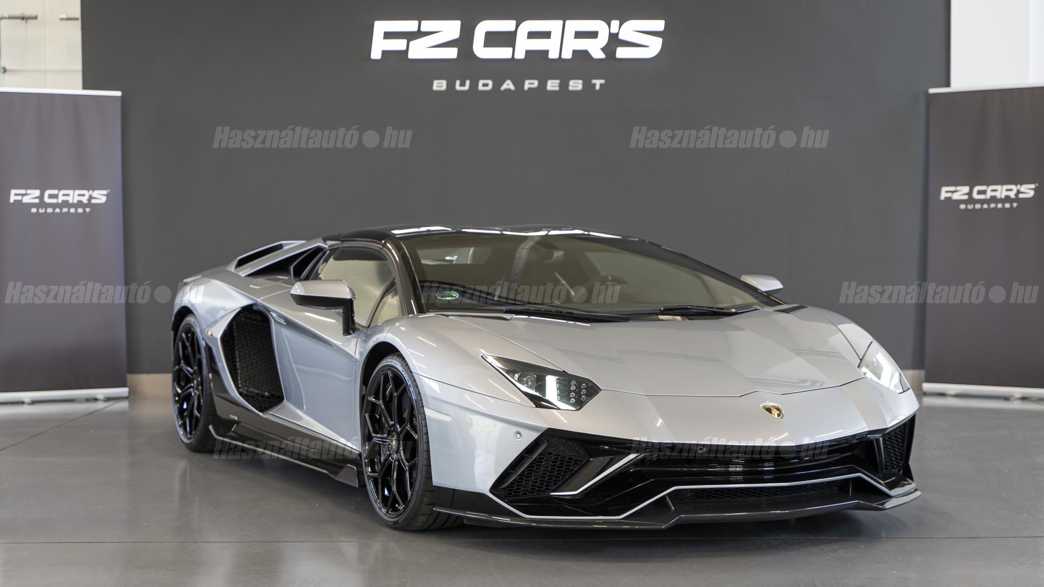 LAMBORGHINI AVENTADOR 2022/8 - 1