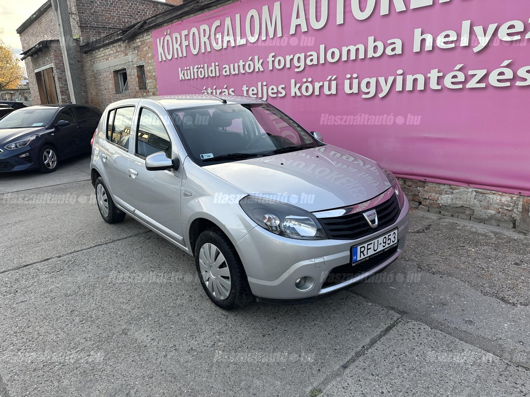 DACIA SANDERO 2010/10 - 1