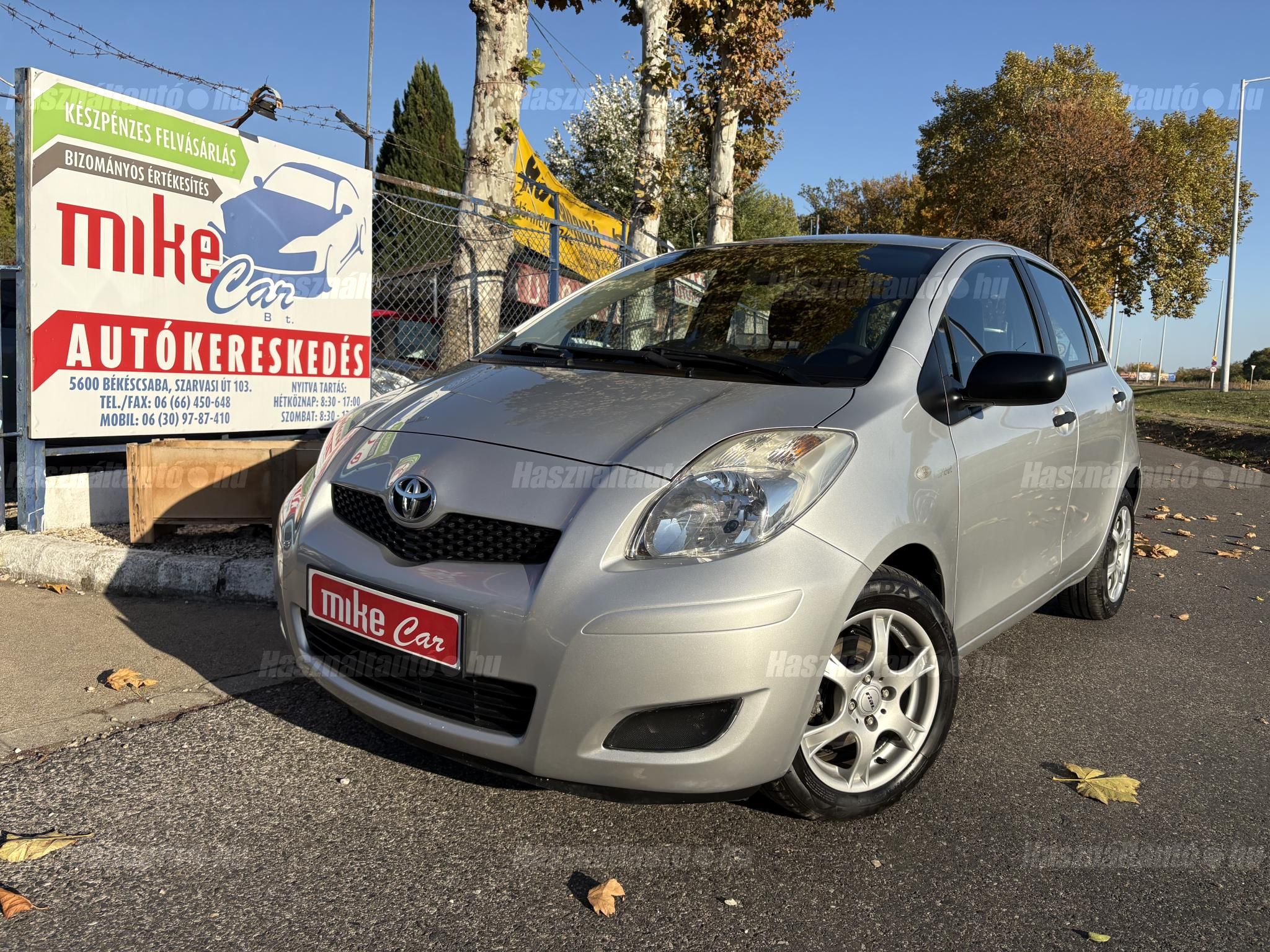 TOYOTA YARIS 2009/10 - 1