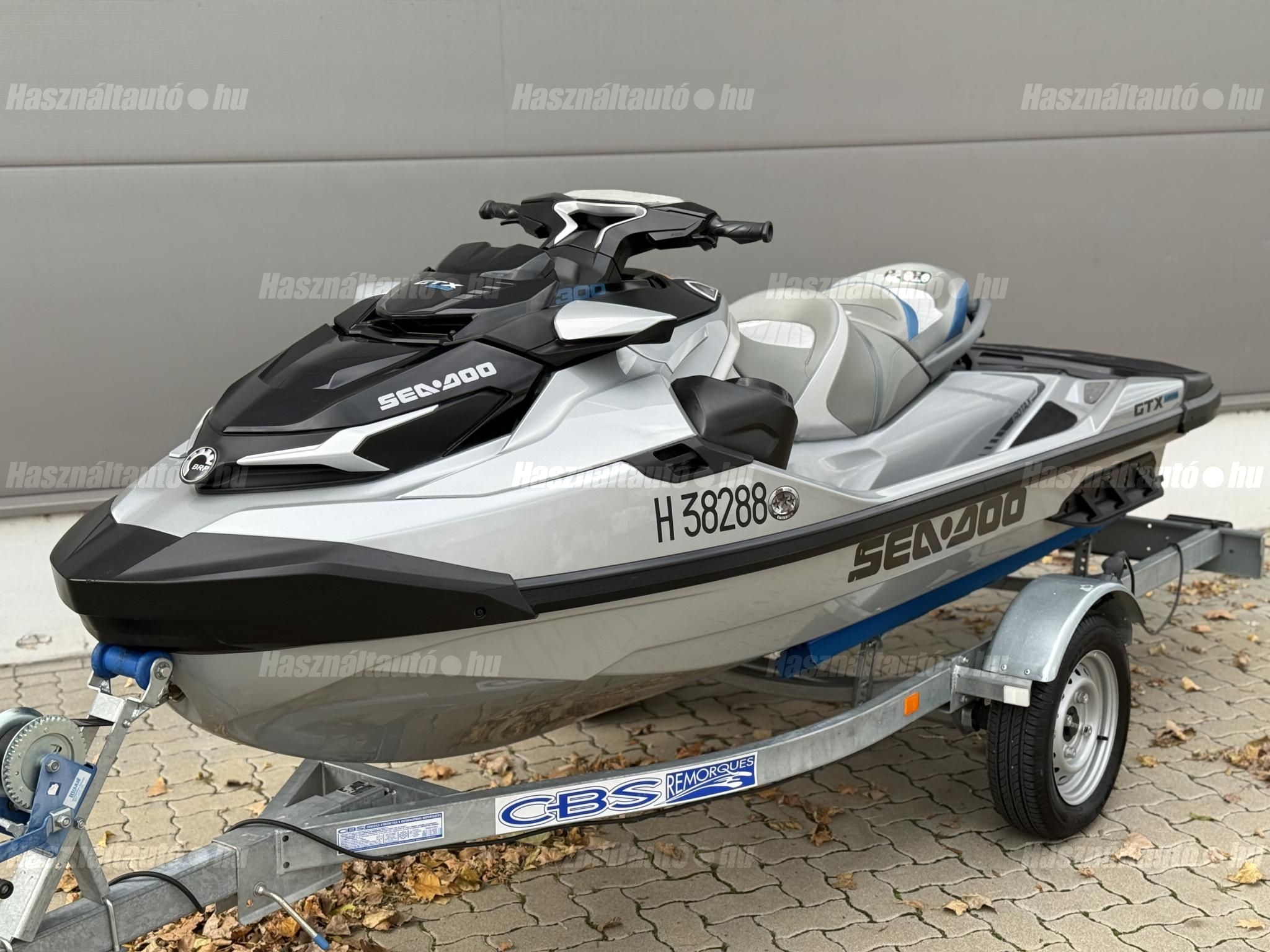 SEA-DOO 2021/10 - 1