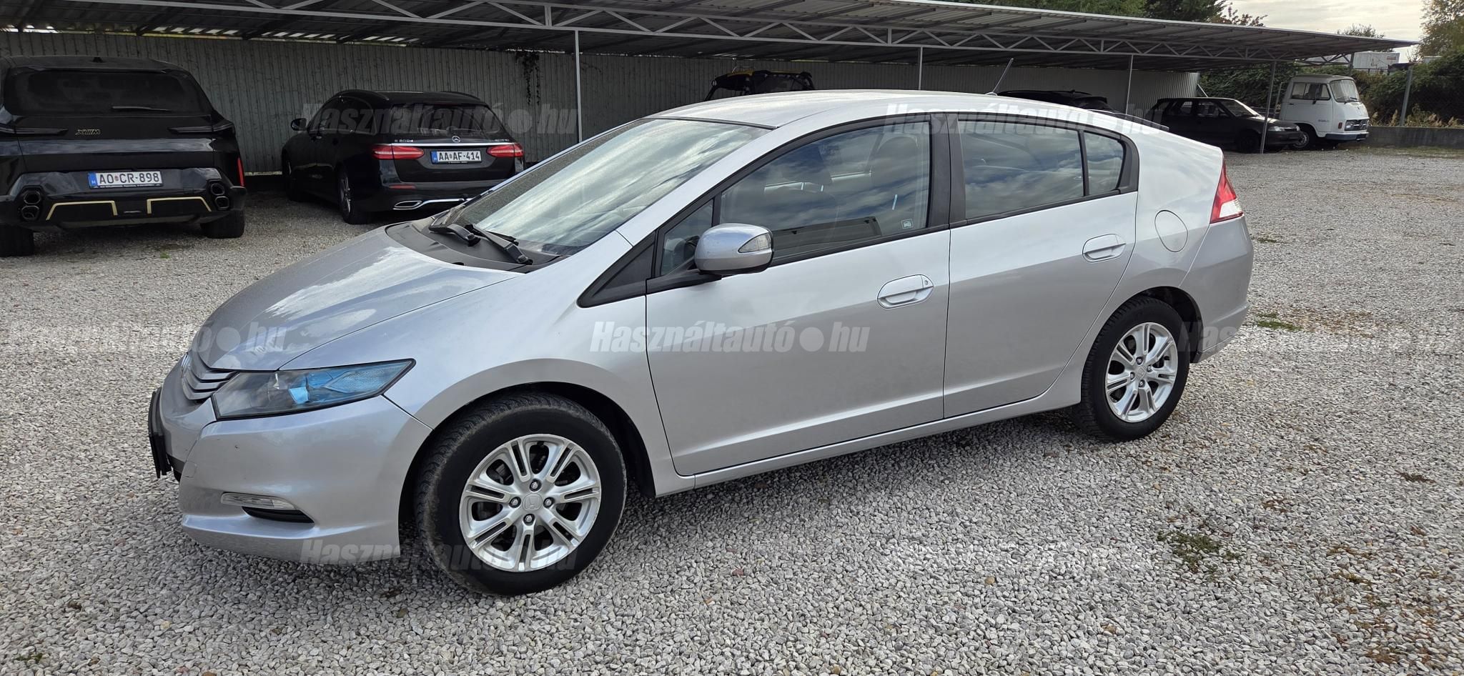 HONDA INSIGHT 2010 - 1