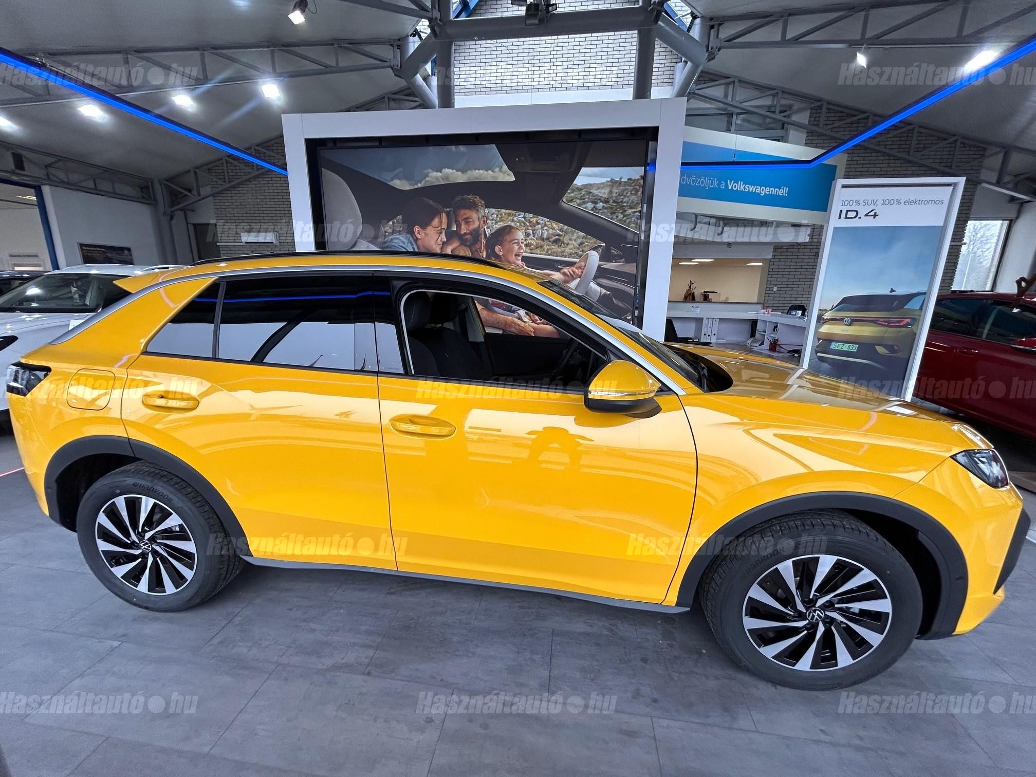 VOLKSWAGEN T-ROC 2025 - 1