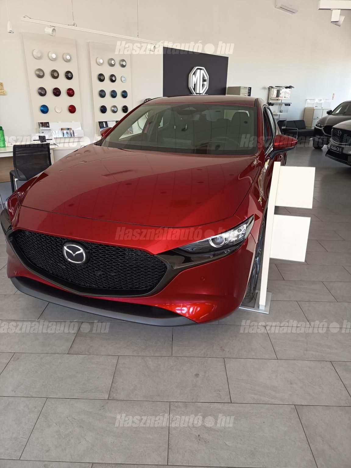 MAZDA 3 2025 - 1