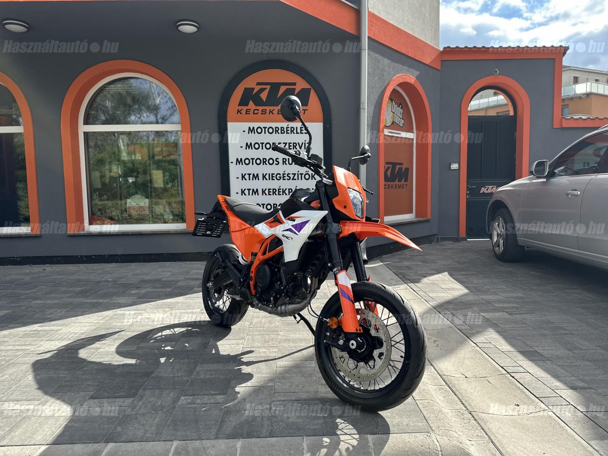 KTM 390 SMC R 2025 - 1