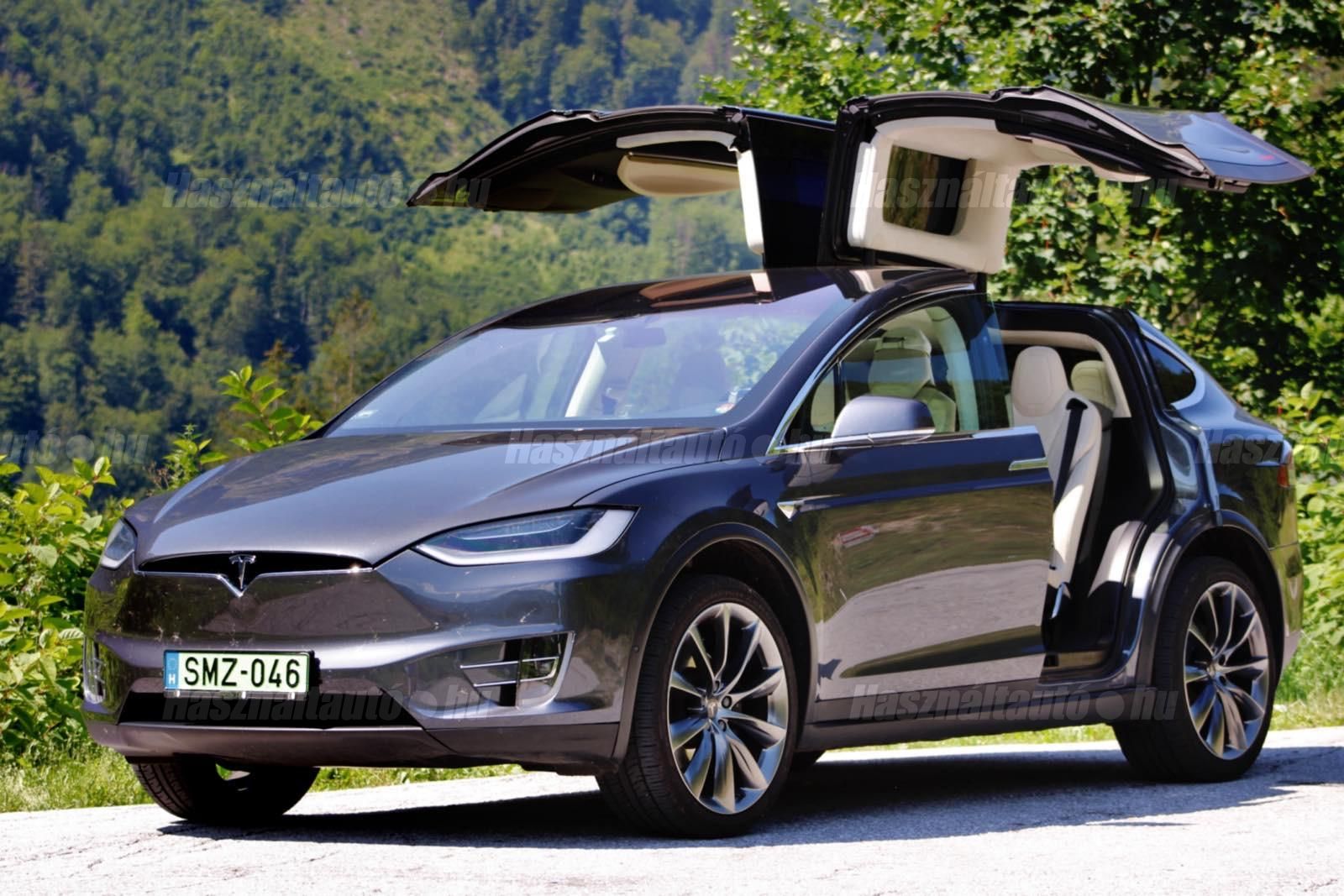 TESLA MODEL X 2017/12 - 1