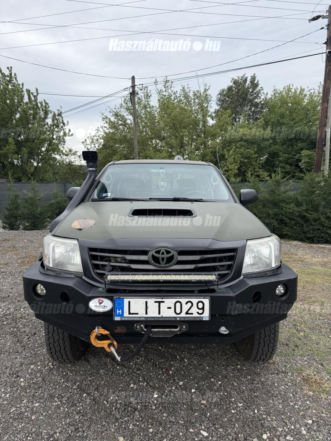 TOYOTA HILUX 2009/10 - 1