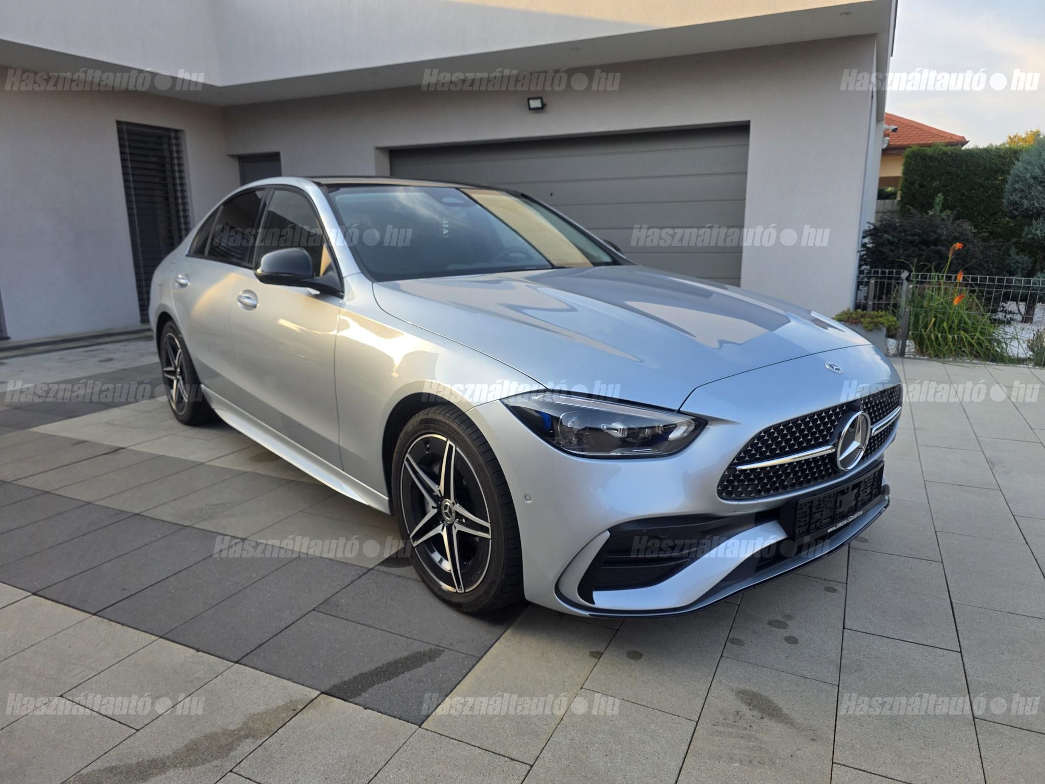 MERCEDES-BENZ C 300 2024/8 - 1
