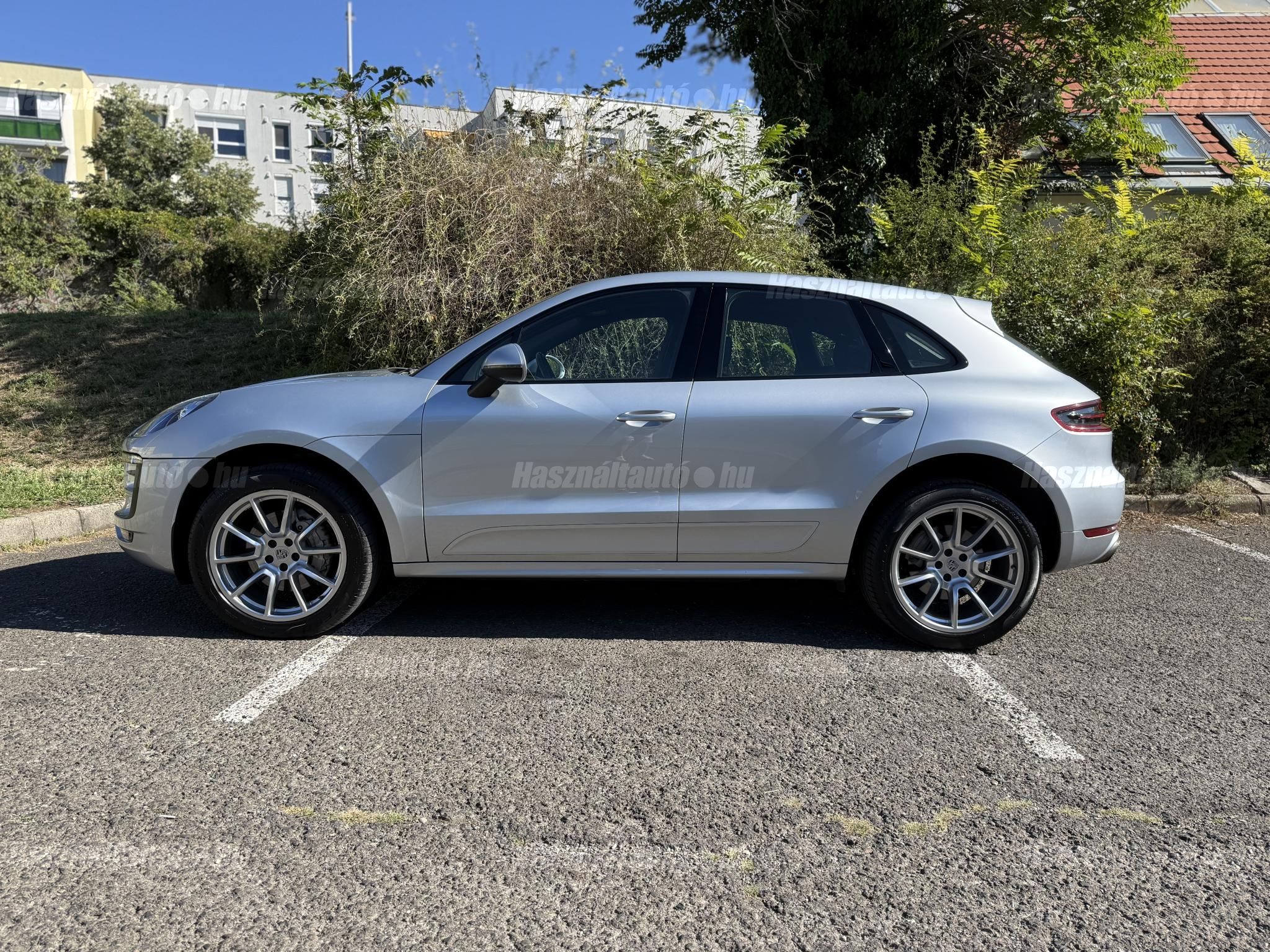 PORSCHE MACAN 2016/6 - 1