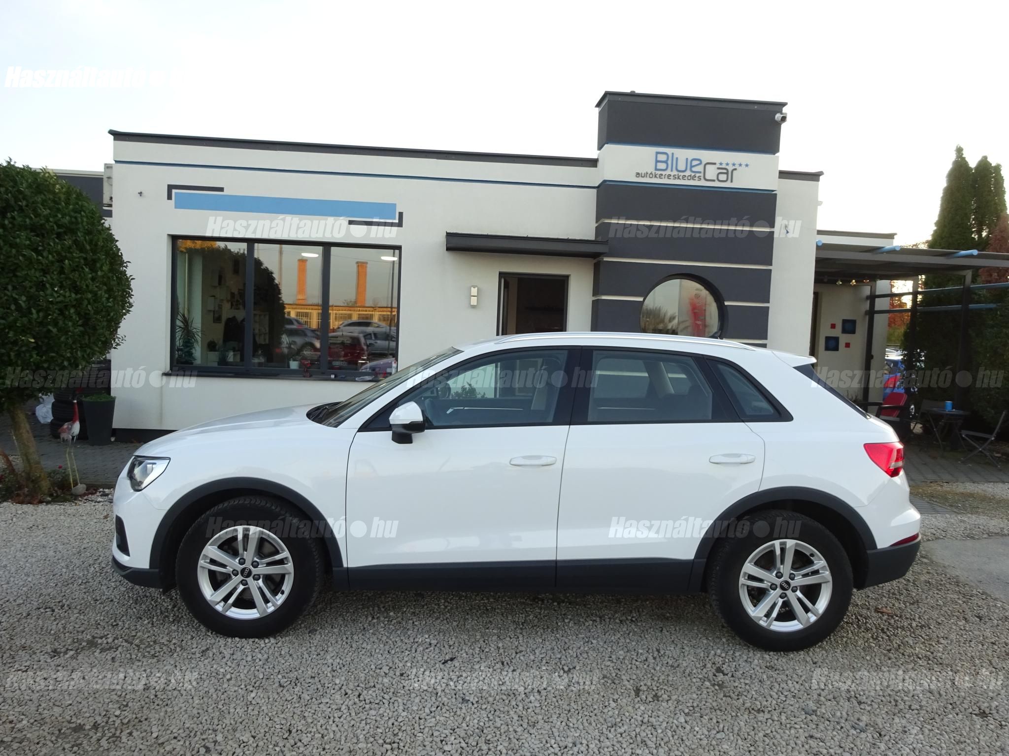 AUDI Q3 2021/2 - 1