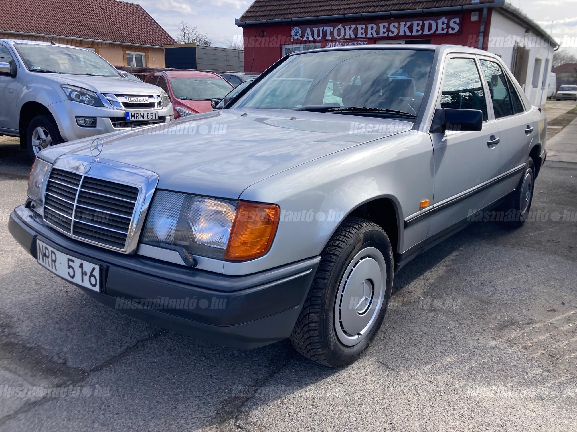 MERCEDES-BENZ 200 1987/7 - 1