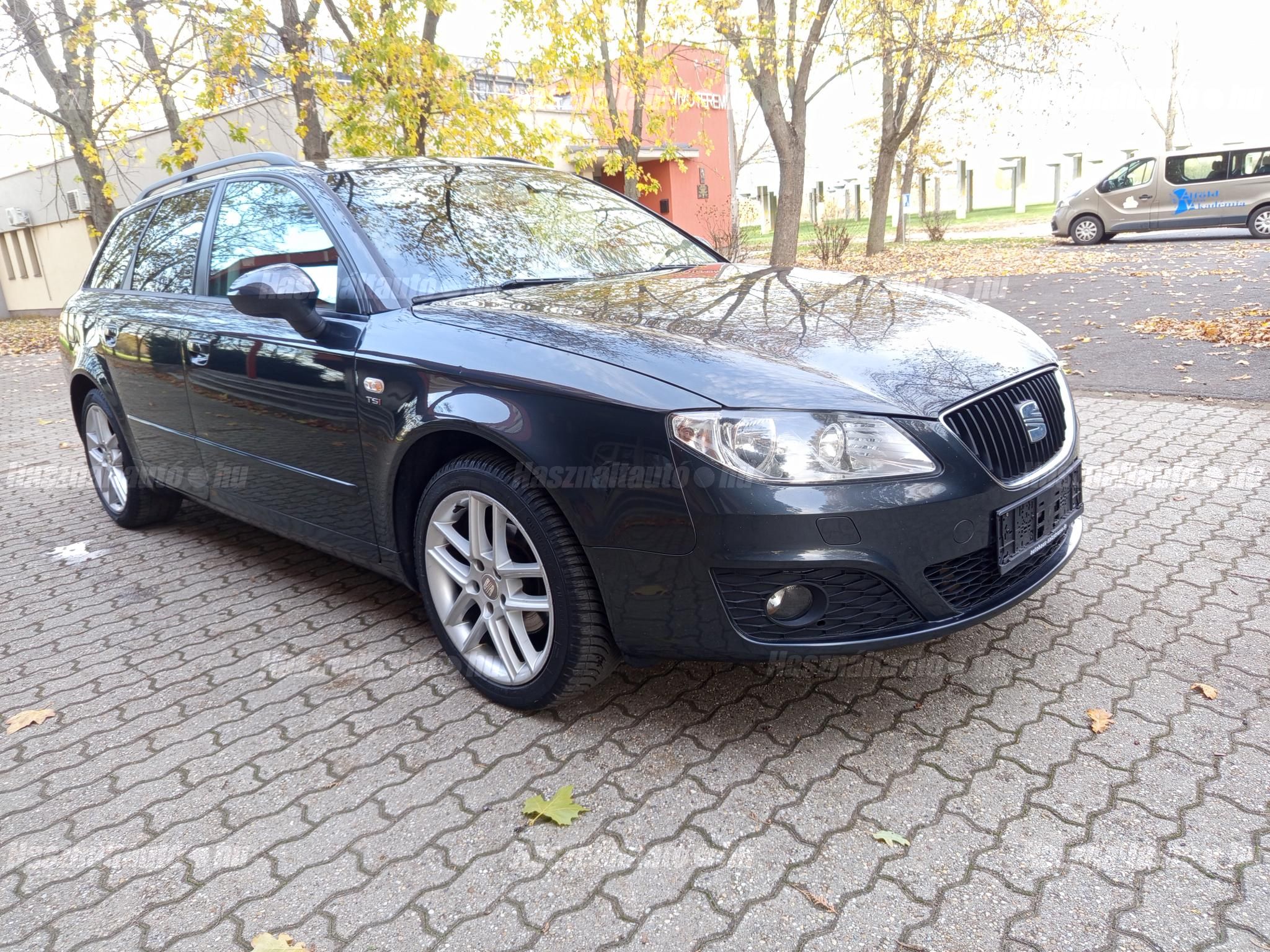 SEAT EXEO 2012/3 - 1