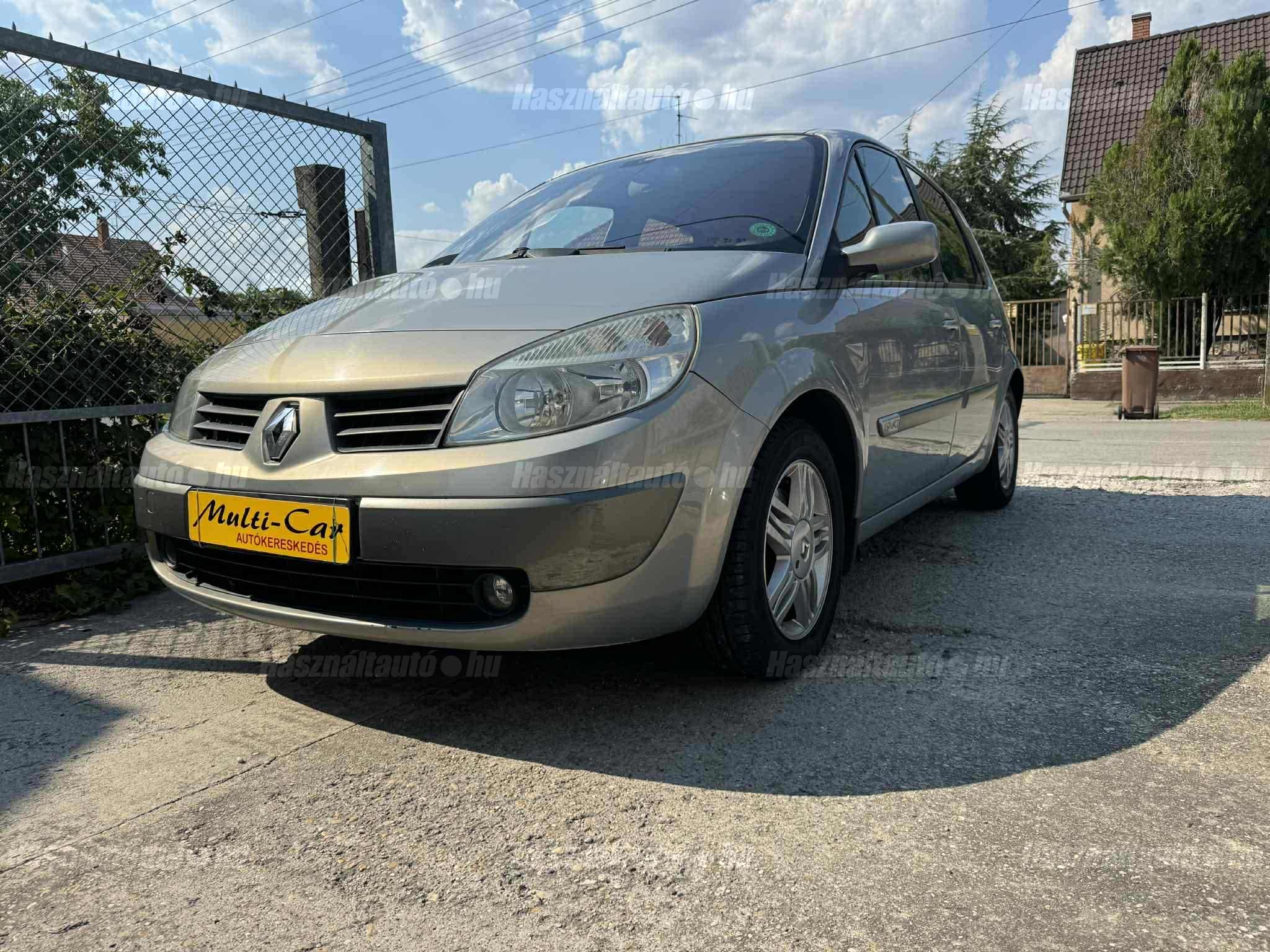 RENAULT SCENIC 2004/5 - 1
