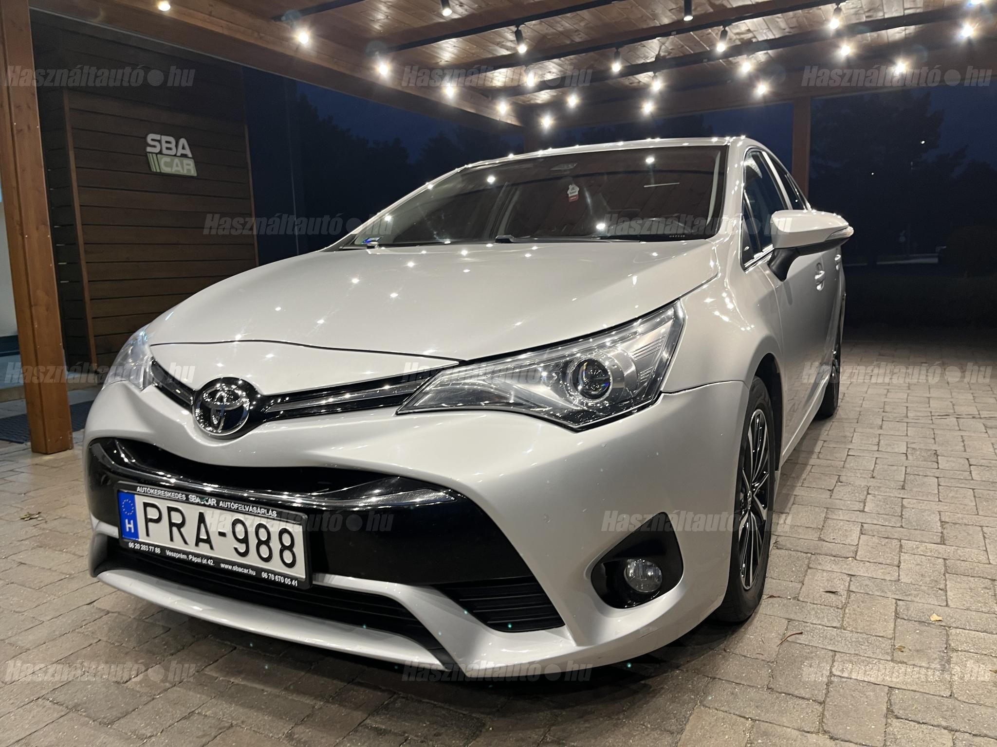 TOYOTA AVENSIS 2018/4 - 1