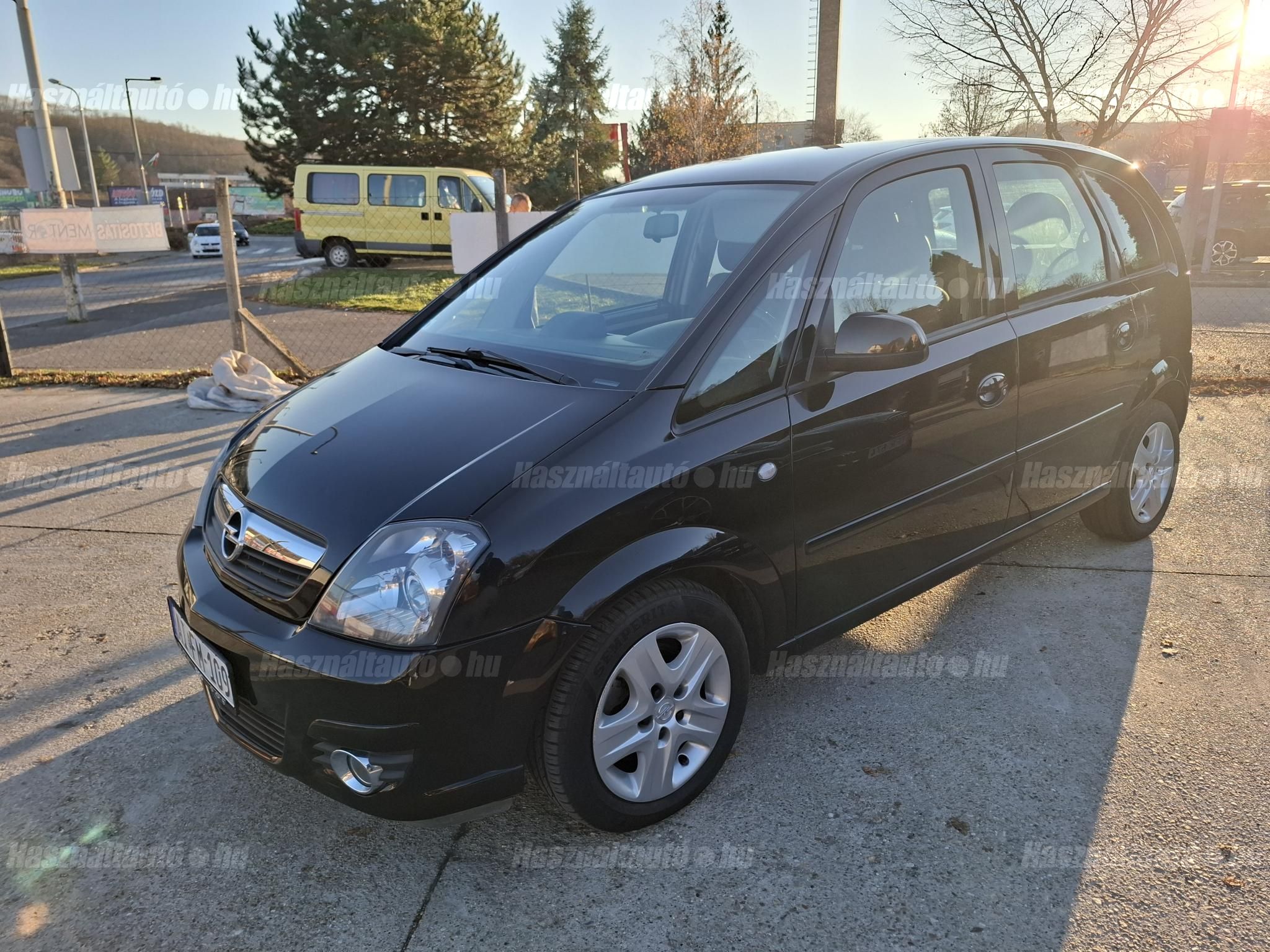 OPEL MERIVA A 2010/3 - 1