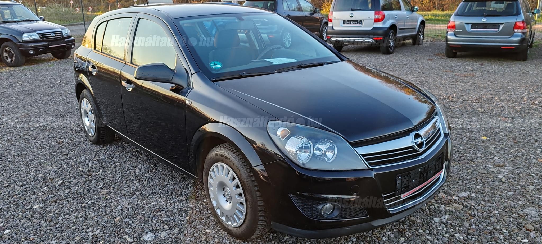OPEL ASTRA H 2009/7 - 1
