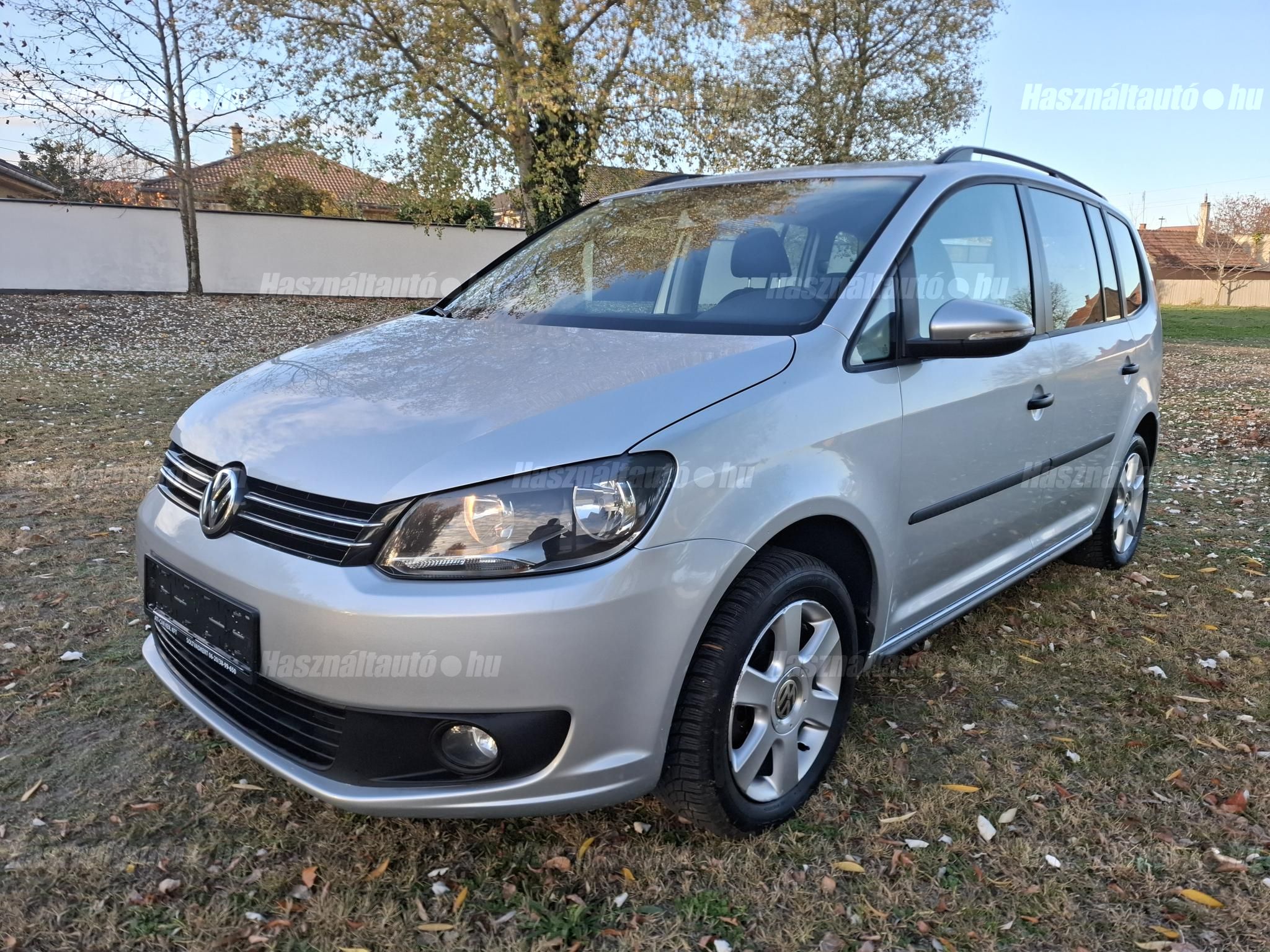 VOLKSWAGEN TOURAN 2012/1 - 1