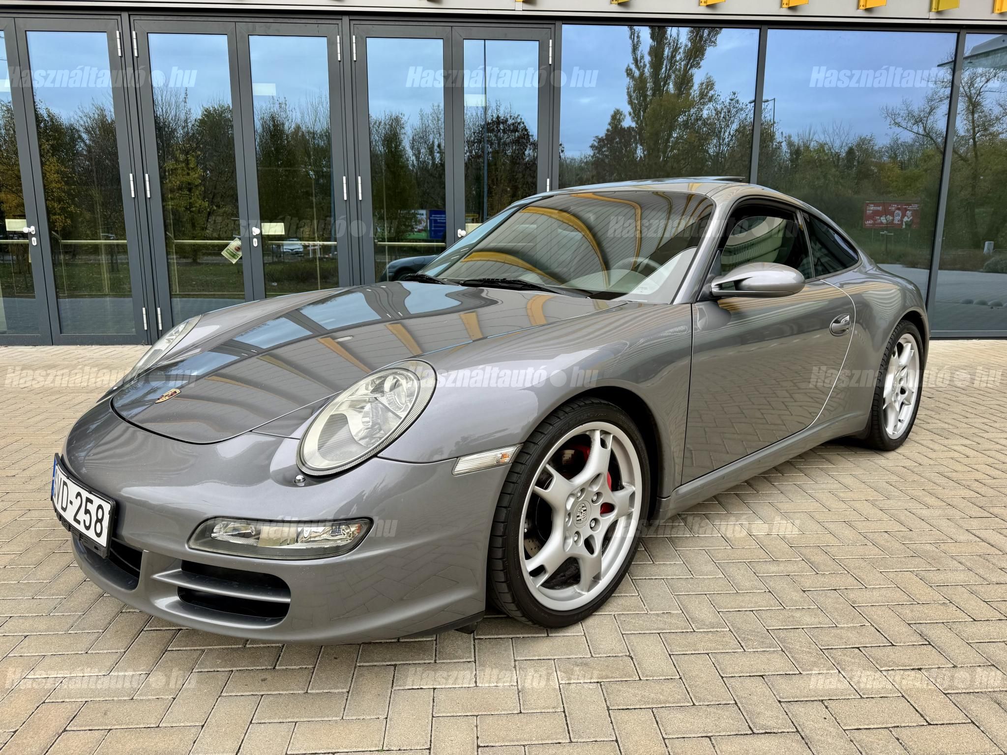 PORSCHE 911 2006/2 - 1