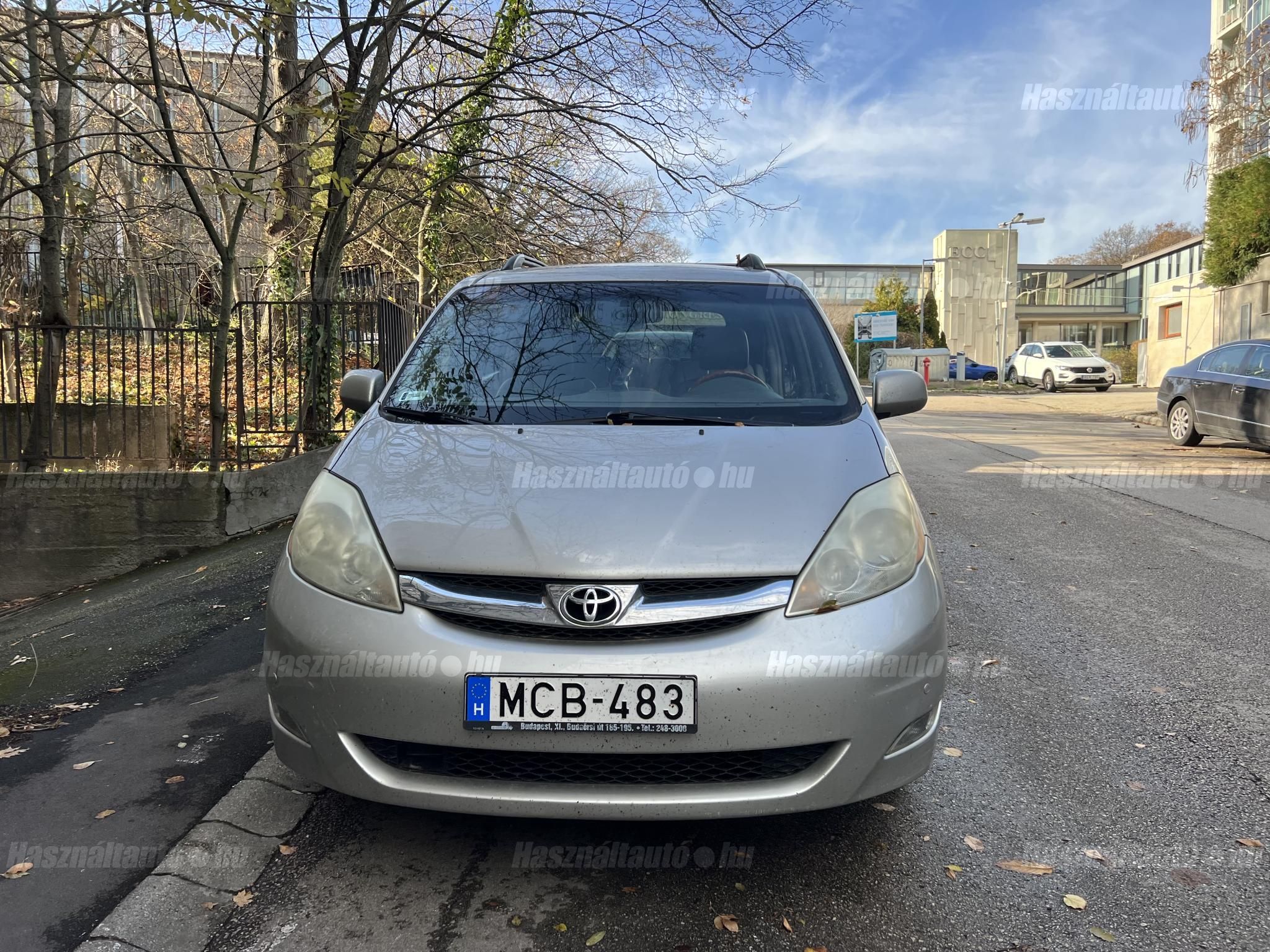 TOYOTA SIENNA 2006/1 - 1