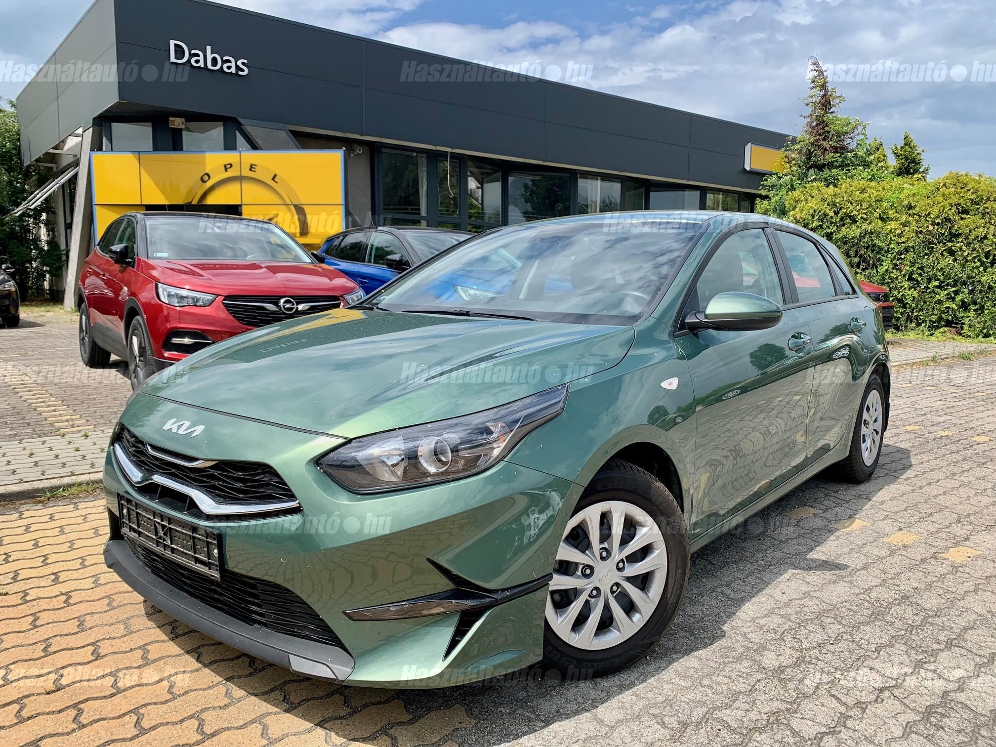 Kia Ceed 5ajtós SILVER 1.5 T-GDI 160 6MT :: Experience Green