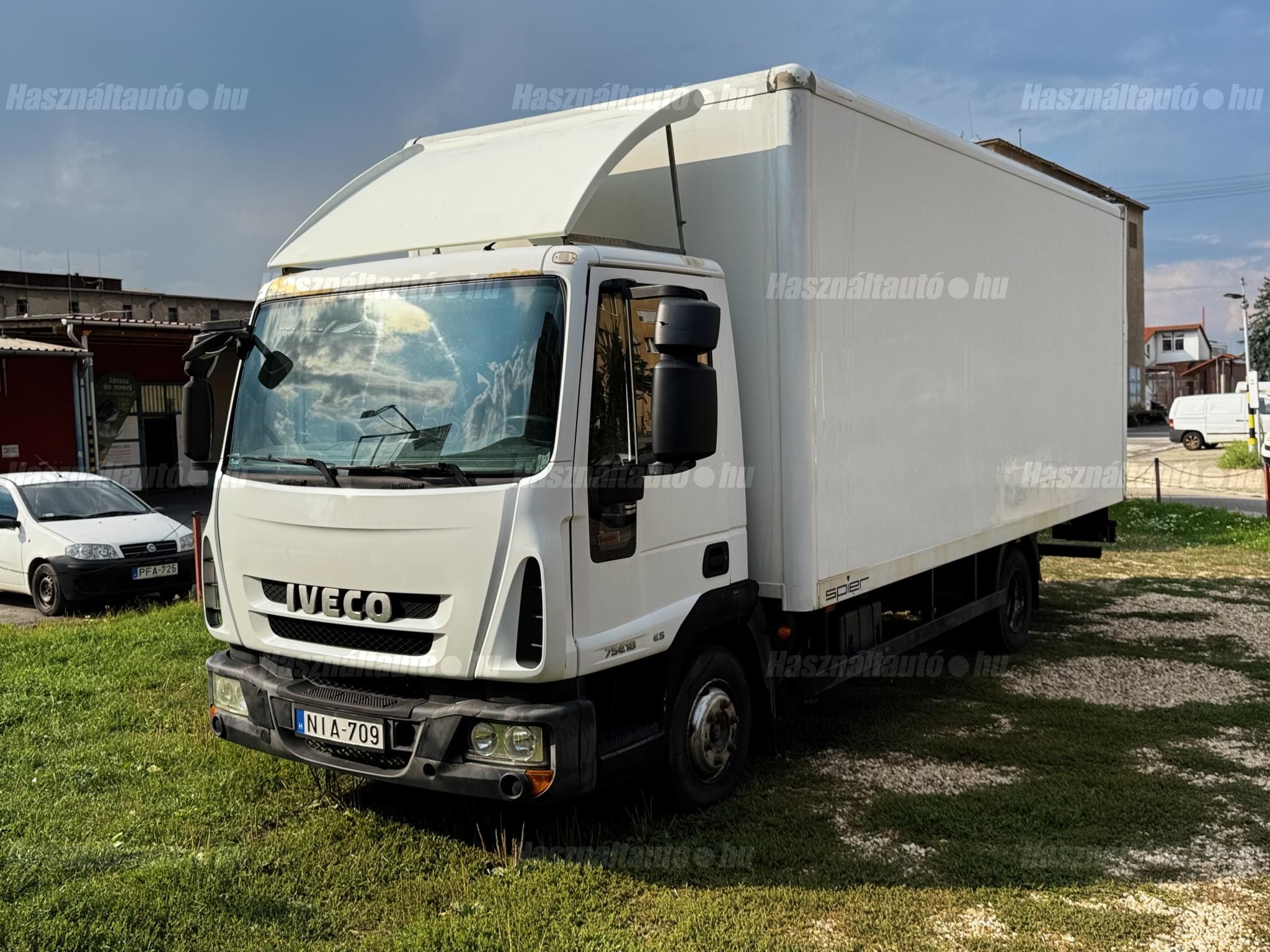 IVECO 2011/9 - 1