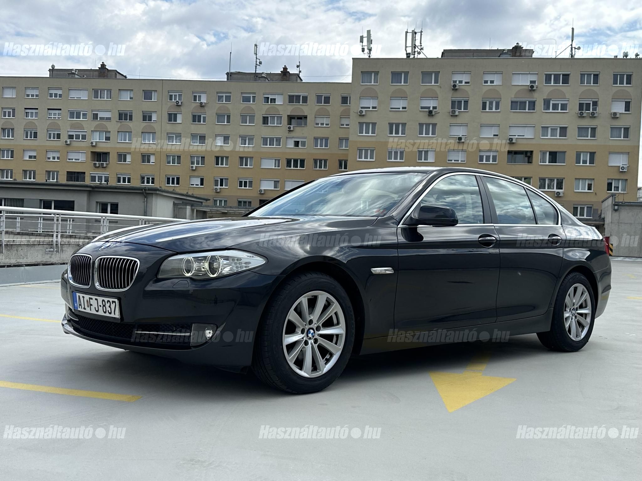 BMW 523 2011/9 - 1