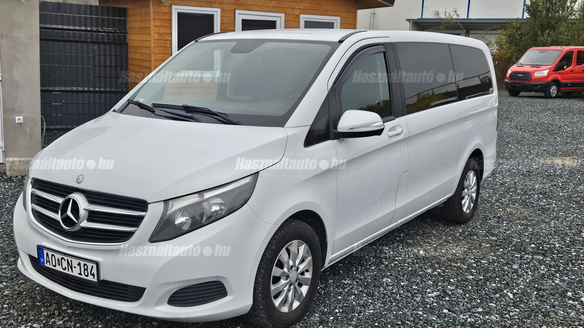 MERCEDES-BENZ V-OSZTÁLY 2015/6 - 1