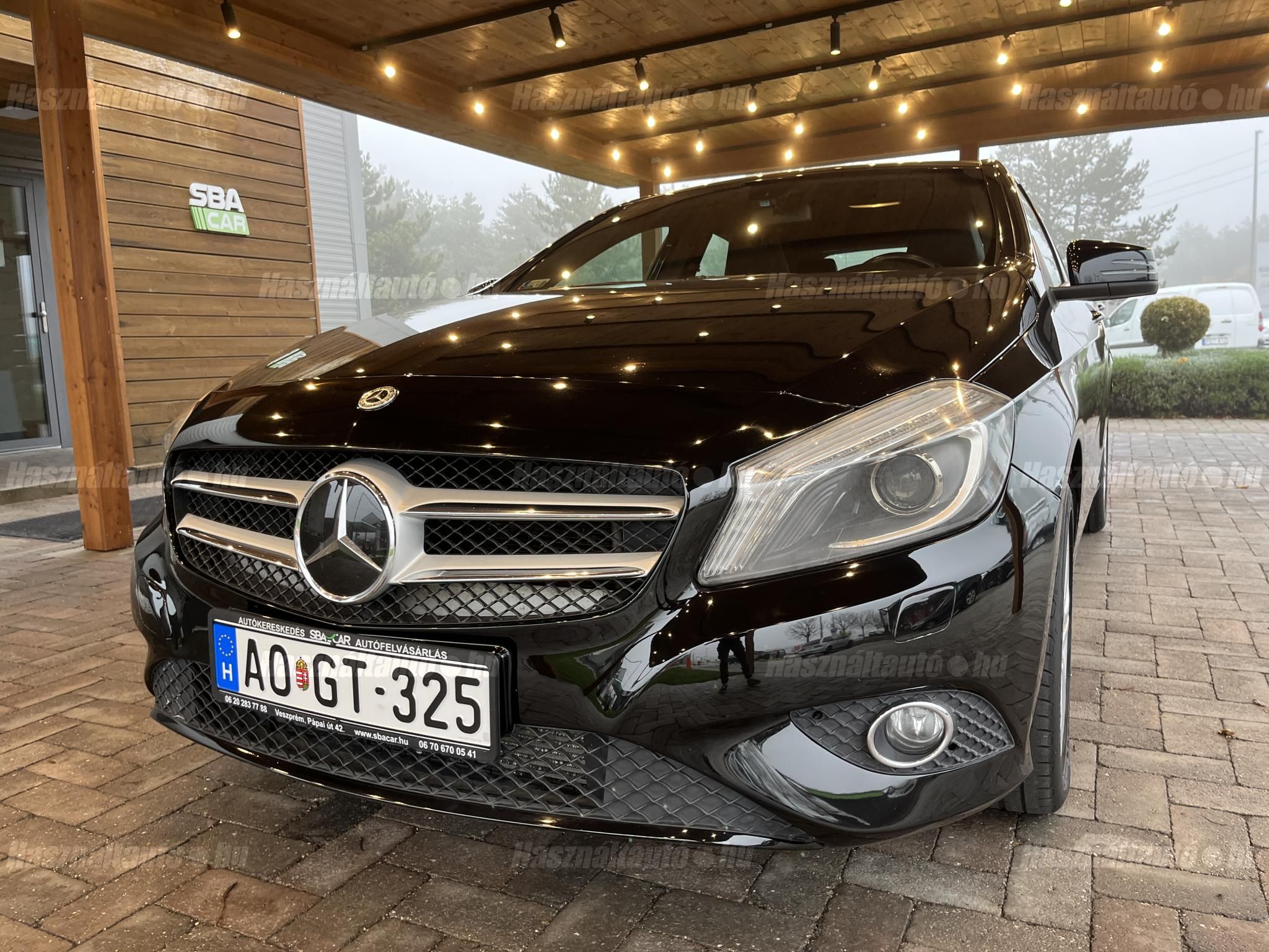 MERCEDES-BENZ A 200 2013/6 - 1