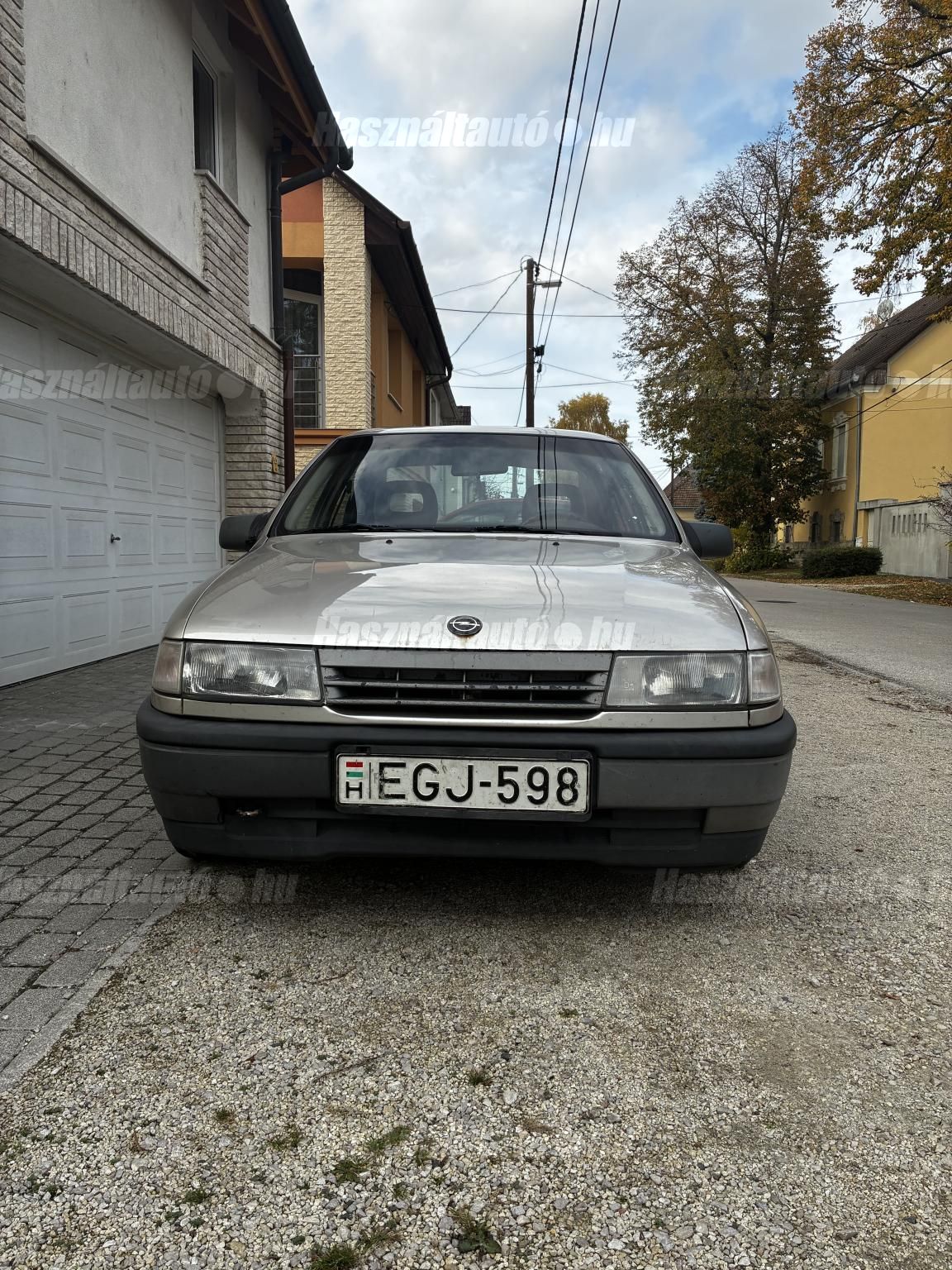 OPEL VECTRA A 1992 - 1