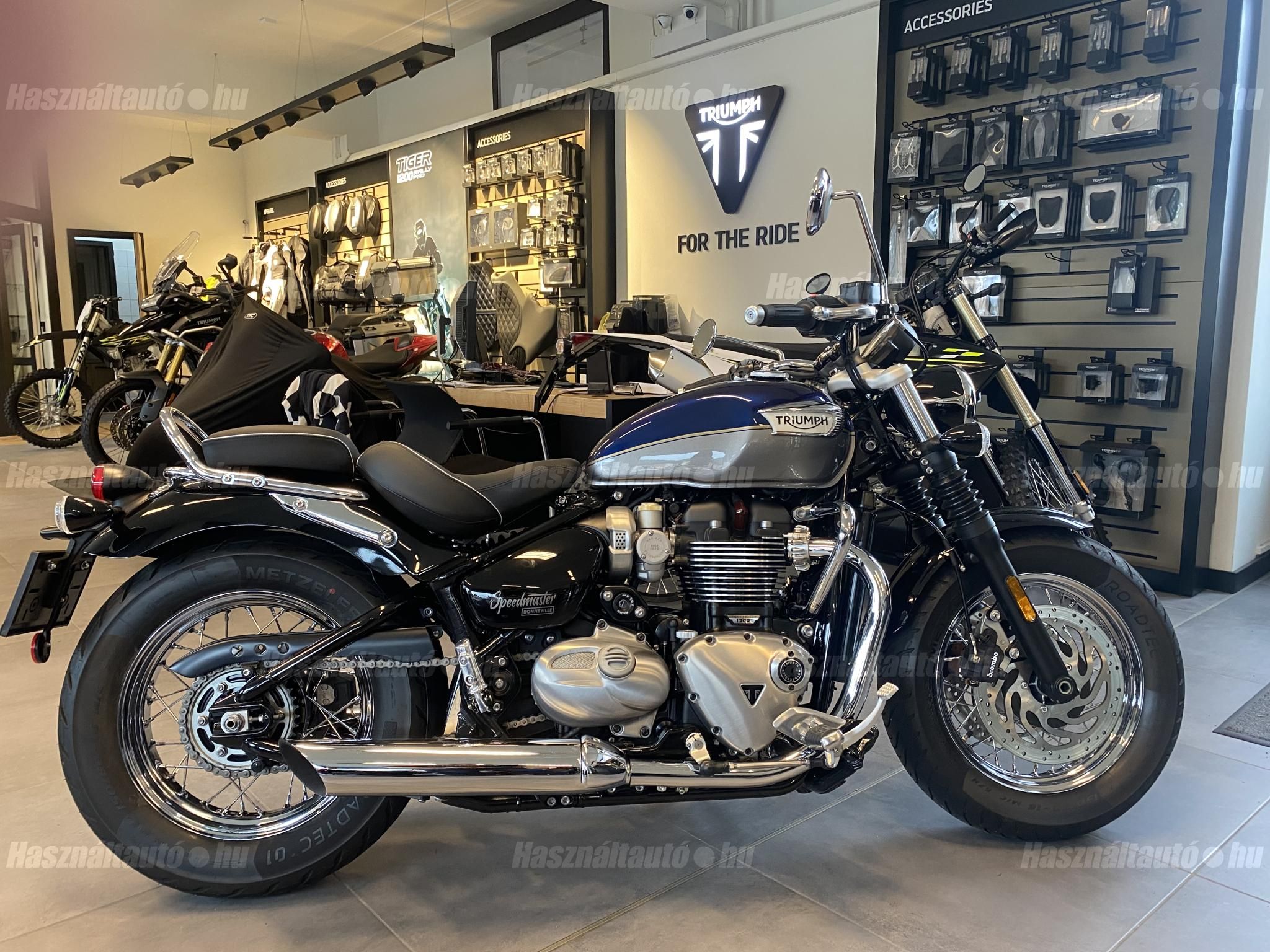 TRIUMPH BONNEVILLE 2025/8 - 1