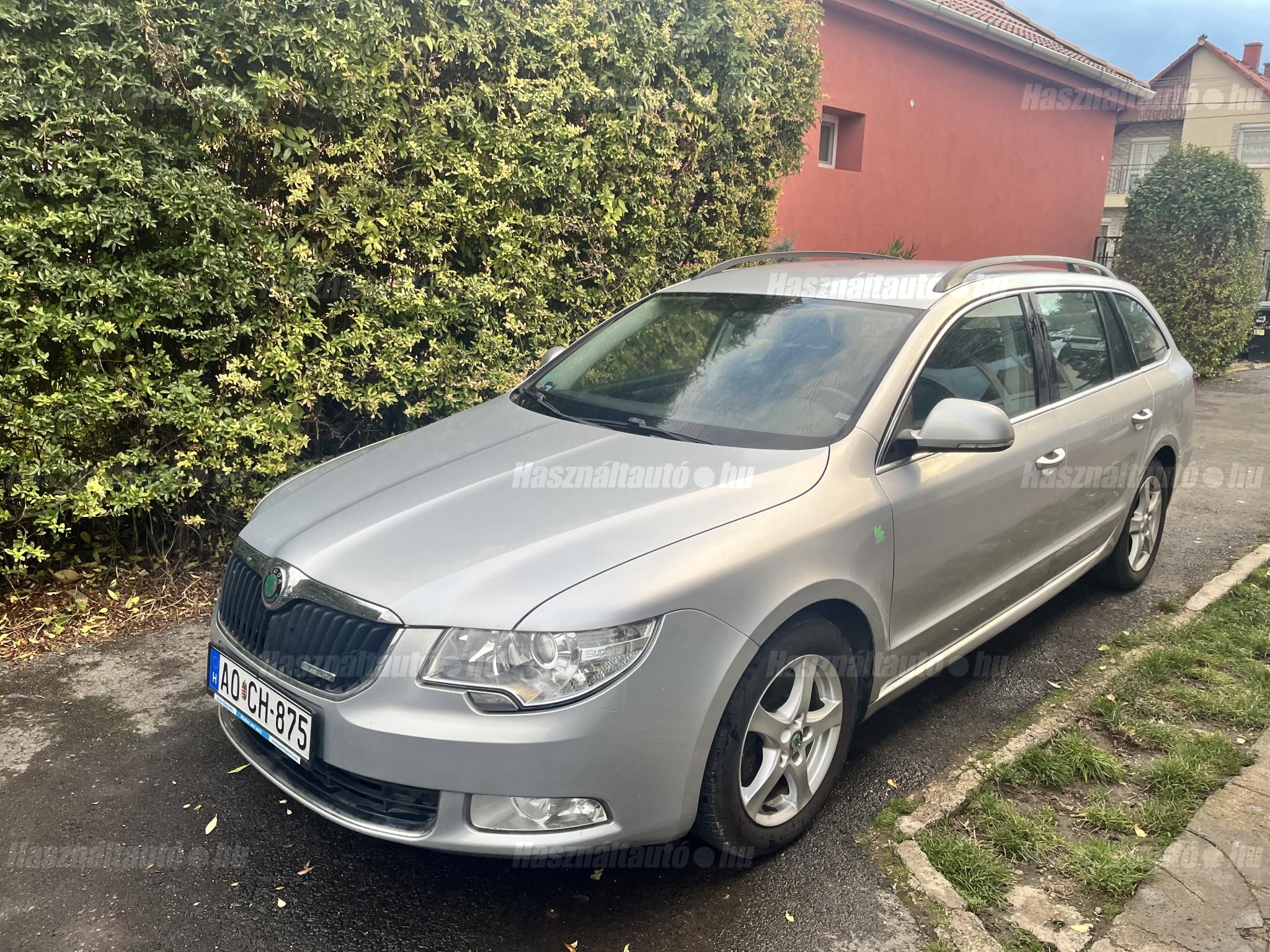 SKODA SUPERB 2013/9 - 1