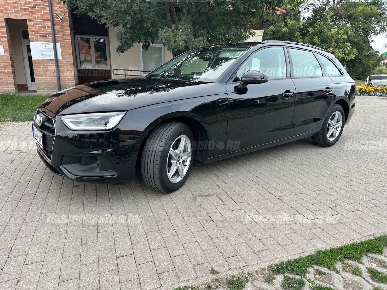 AUDI A4 2021/2 - 1