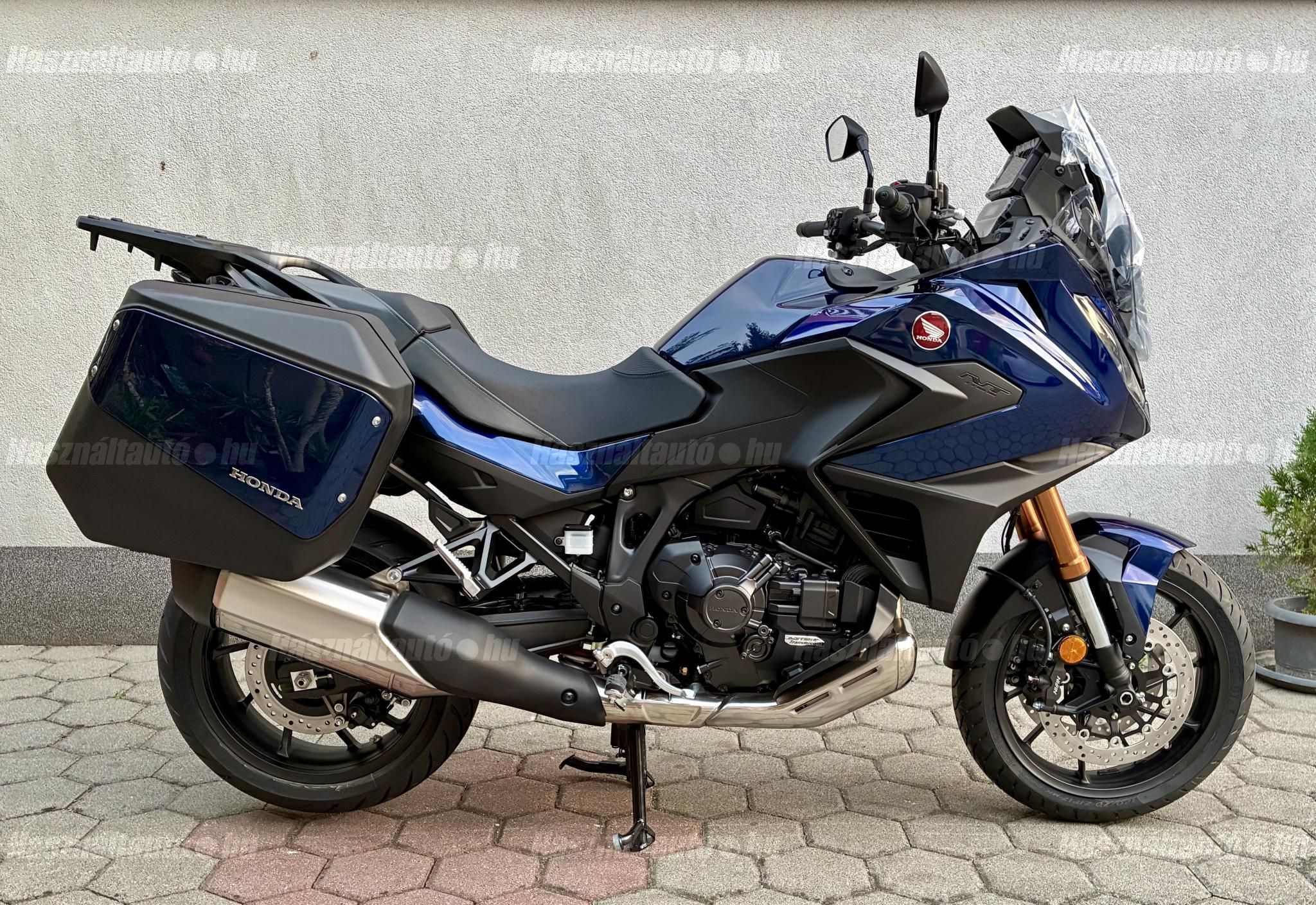 HONDA NT 1100 D 2026 - 1