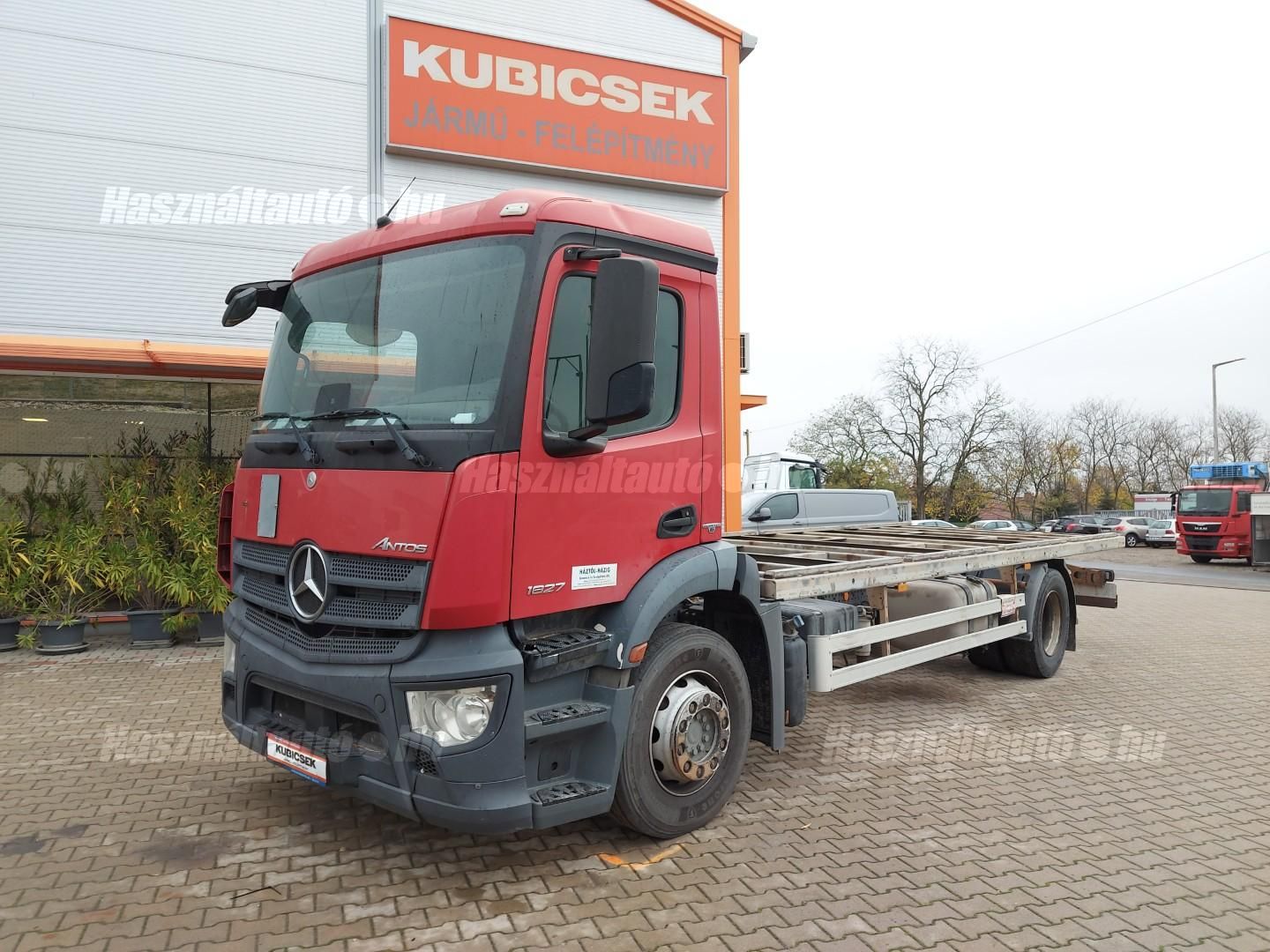 MERCEDES-BENZ 2016/9 - 1