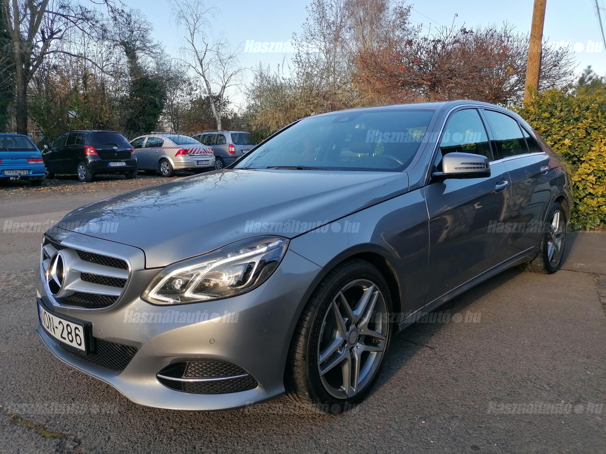 MERCEDES-BENZ E 220 2014/4 - 1