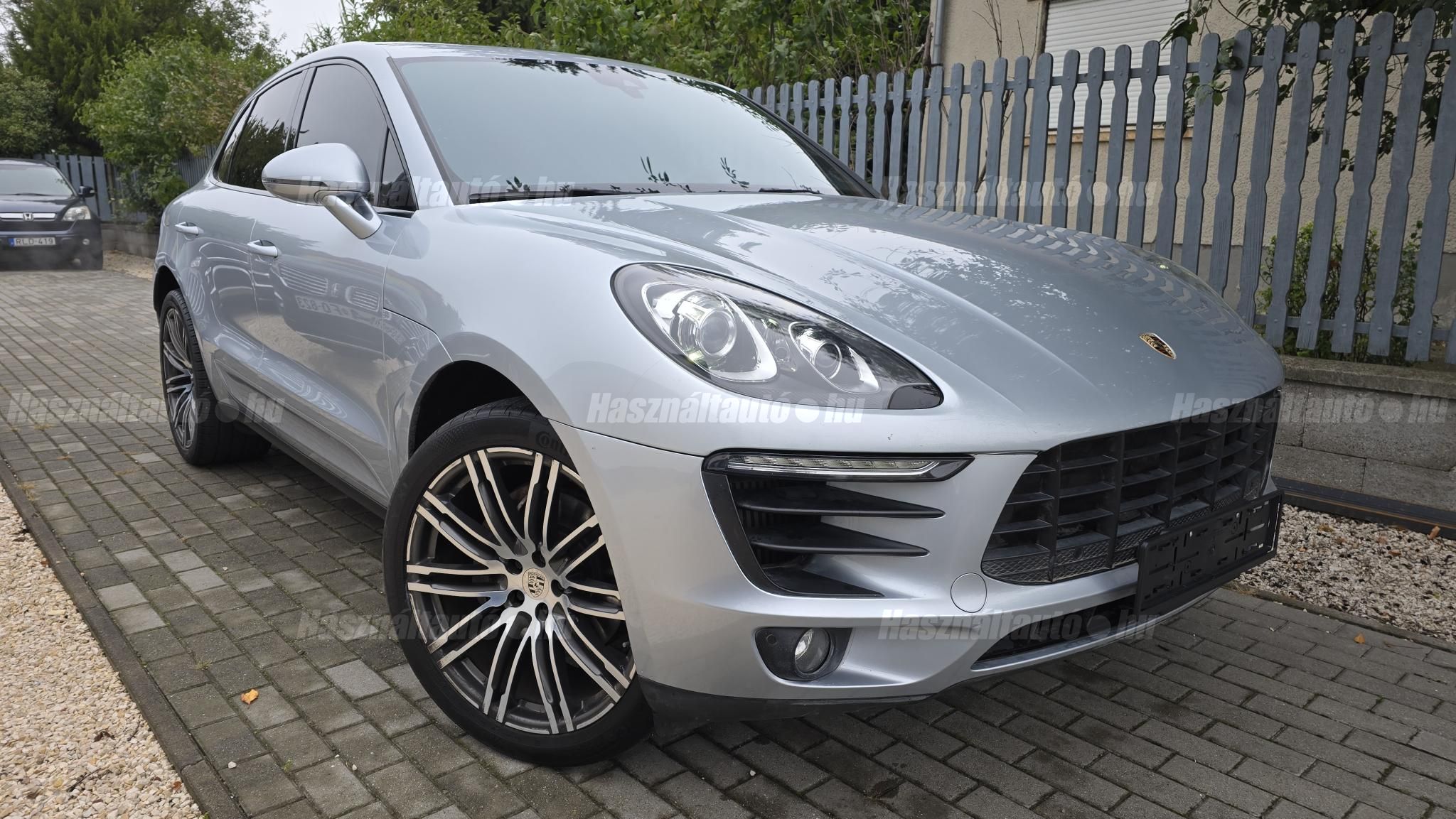 PORSCHE MACAN 2018/8 - 1
