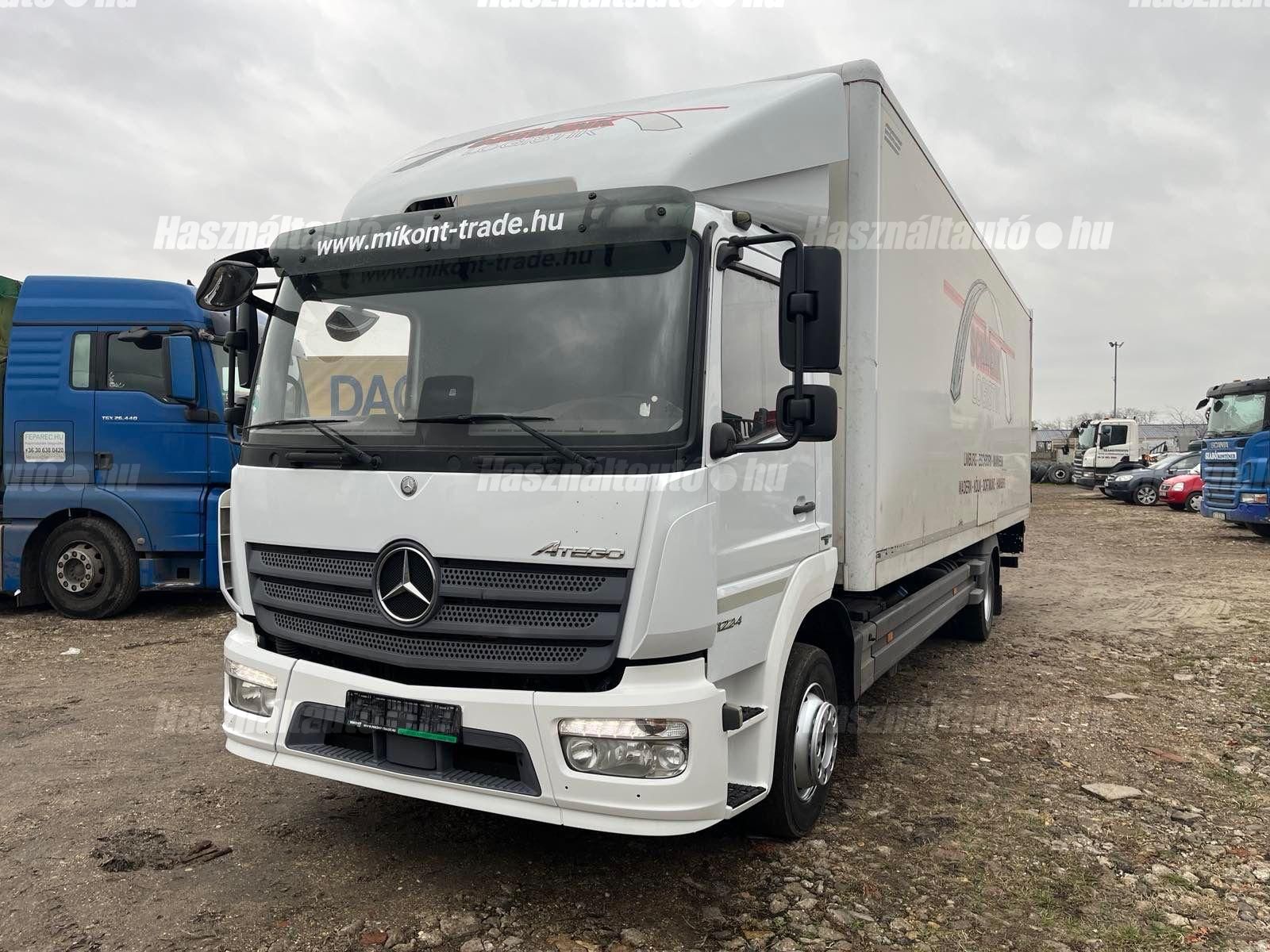 MERCEDES-BENZ 2016 - 1