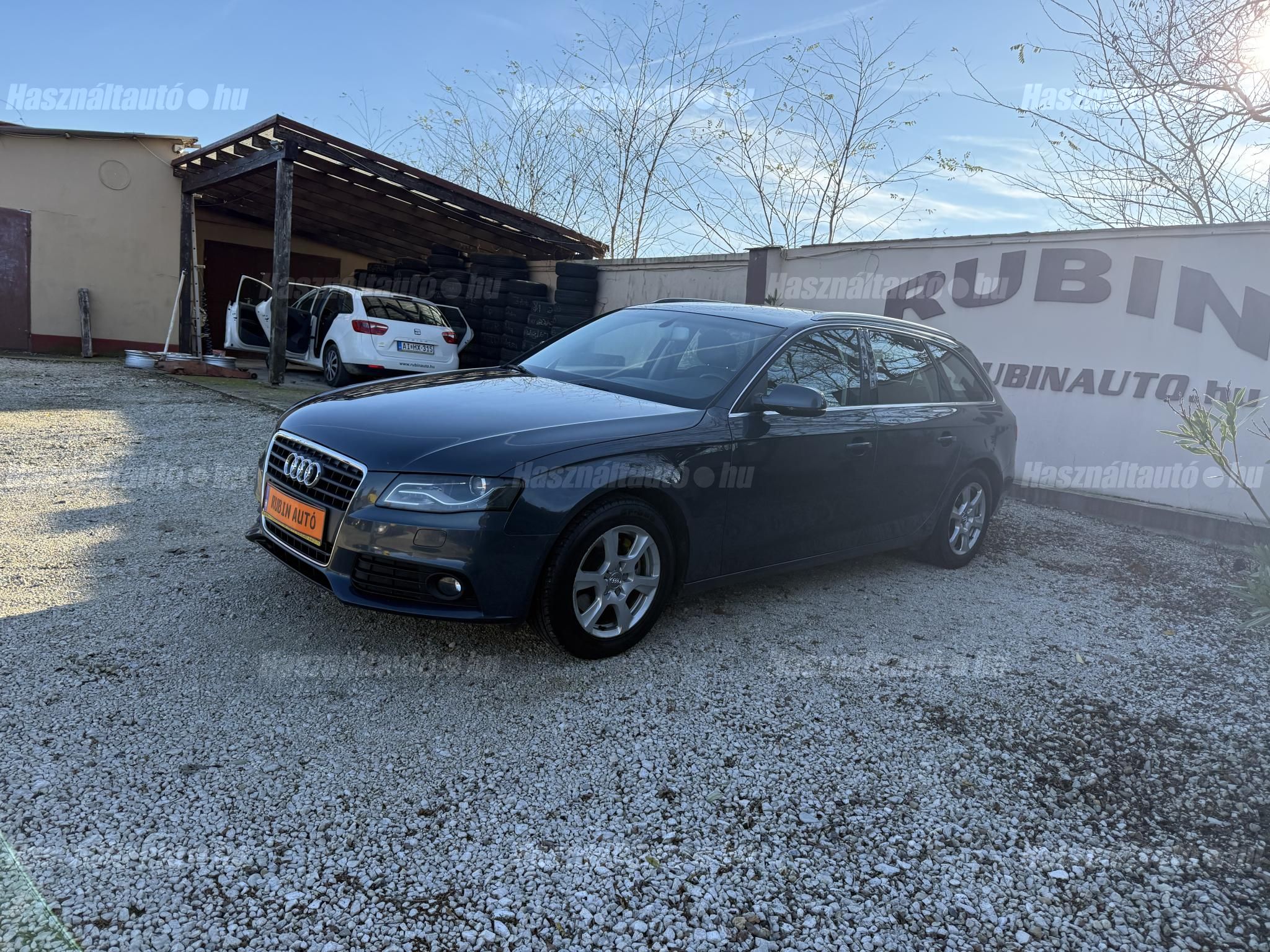 AUDI A4 2009/11 - 1